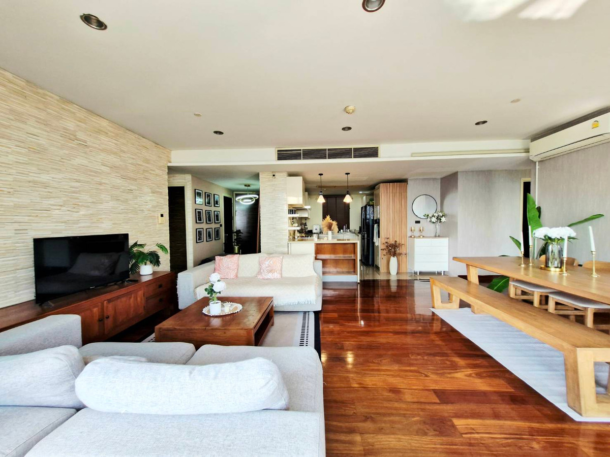 ขายคอนโดวงเวียนใหญ่ เจริญนคร : Watermark Chaophraya River / 3 ห้องนอน 146 ตร.ม. คอนโดริมน้ำ ห้องสภาพดี ราคาดีที่สุดในตลาด / 3 ห้องนอน 145 ตร.ม. โทร 0937890899