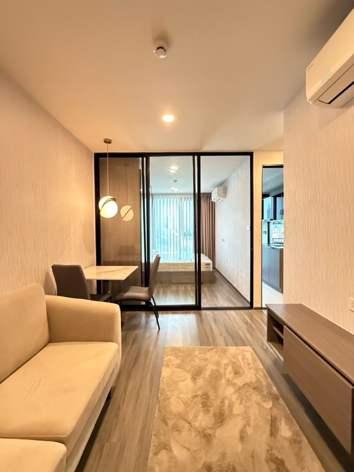 ขายคอนโดลาดพร้าว เซ็นทรัลลาดพร้าว : ***ลดปิดโครงการถูกที่สุด*** ห้องสุดท้ายมือ 1 แต่งครบ คอนโดใหม่ไสตล์รีสอร์ท ใกล้เซ็นทรัล-MRT ลาดพร้าว 700 ม.