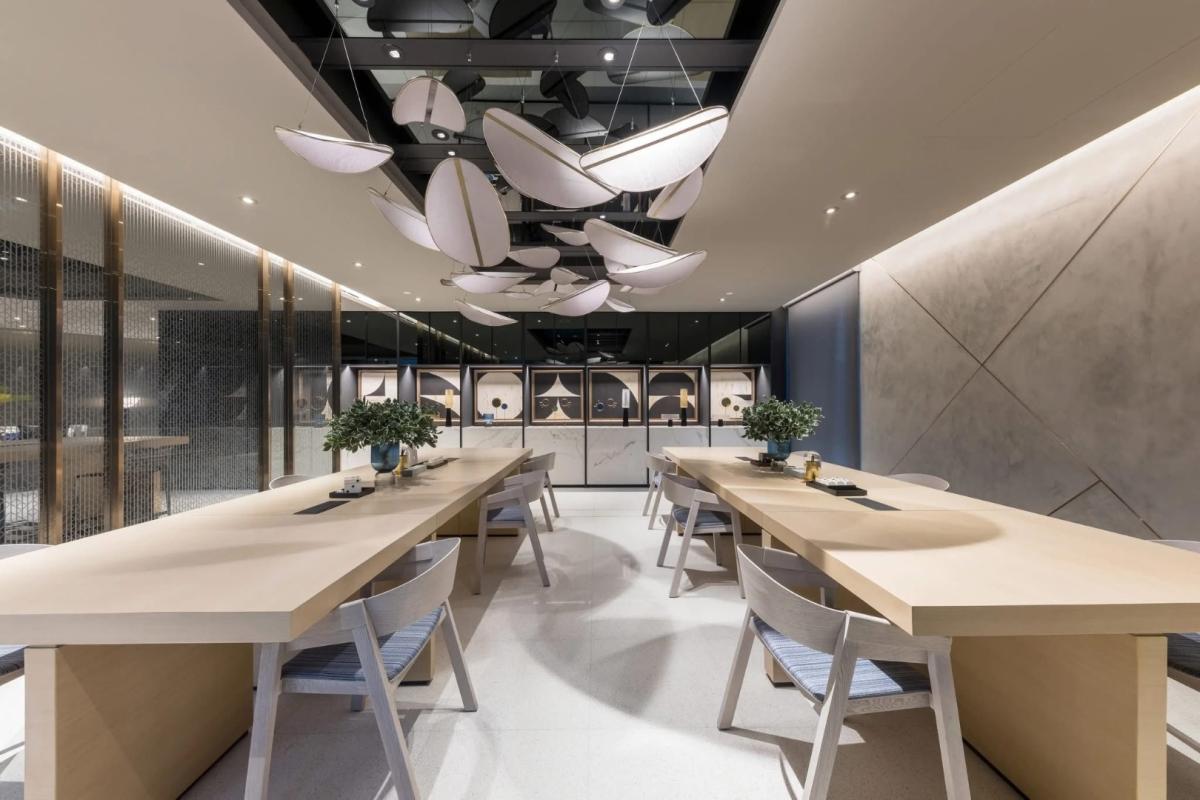 For RentCondoRatchathewi,Phayathai : 🔥For Rent Now🔥 The Room Phayathai. Beautiful unit, brand new condition, fully furnished and equipped with appliances. 2 bedrooms, 2 bathrooms. Ready to move in immediately❗