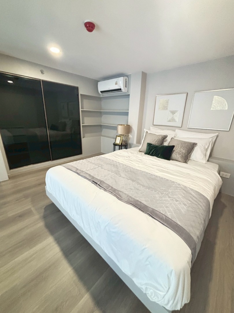 For SaleCondoOnnut, Udomsuk : 🔥Urgent Sale🔥 Knightsbridge Space Sukhumvit - Rama 4, near BTS Phra Khanong station. Fully furnished and ready to move in.