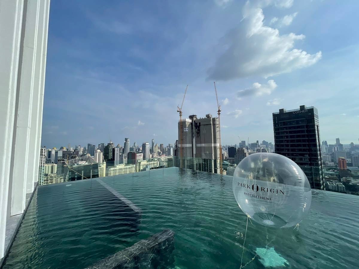 For SaleCondoRatchathewi,Phayathai : 🔥Urgent Sale🔥 Park Origin Ratchathewi, near BTS Ratchathewi station and adjacent to the MRT Orange Line Ratchathewi station. 