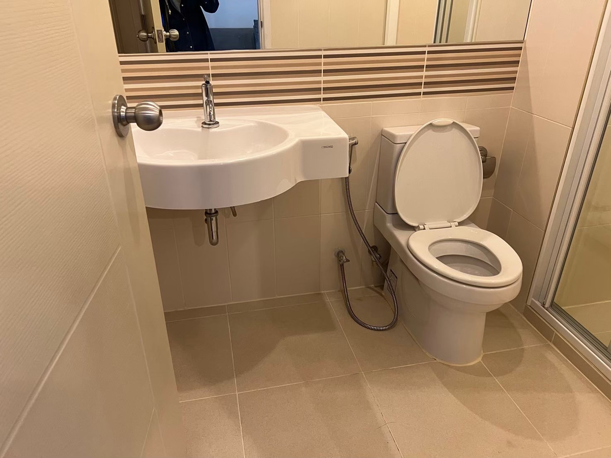 ให้เช่าคอนโดรัตนาธิเบศร์ สนามบินน้ำ พระนั่งเกล้า : ปล่อยเช่า 10,000 บาท ห้องไม่เคยอยู่