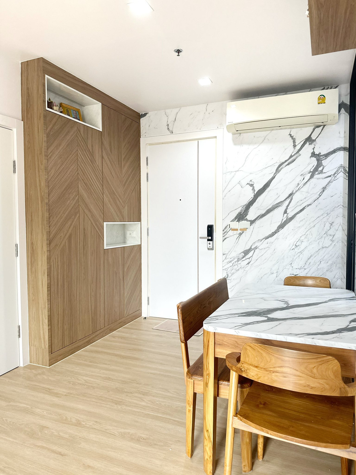 For SaleCondoRama9, Petchburi, RCA : For sale/SALE: Life Asoke - Rama 9 (Life Asoke Rama 9) - 1 bedroom LC083