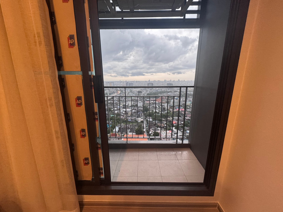 ให้เช่าคอนโดท่าพระ ตลาดพลู วุฒากาศ : Life Sathorn Sierra ห้องใหม่ ว่างพร้อมให้เช่า วิวโล่ง ฝั่งด้านหลัง 1 ห้องนอน+1ห้องทำงาน