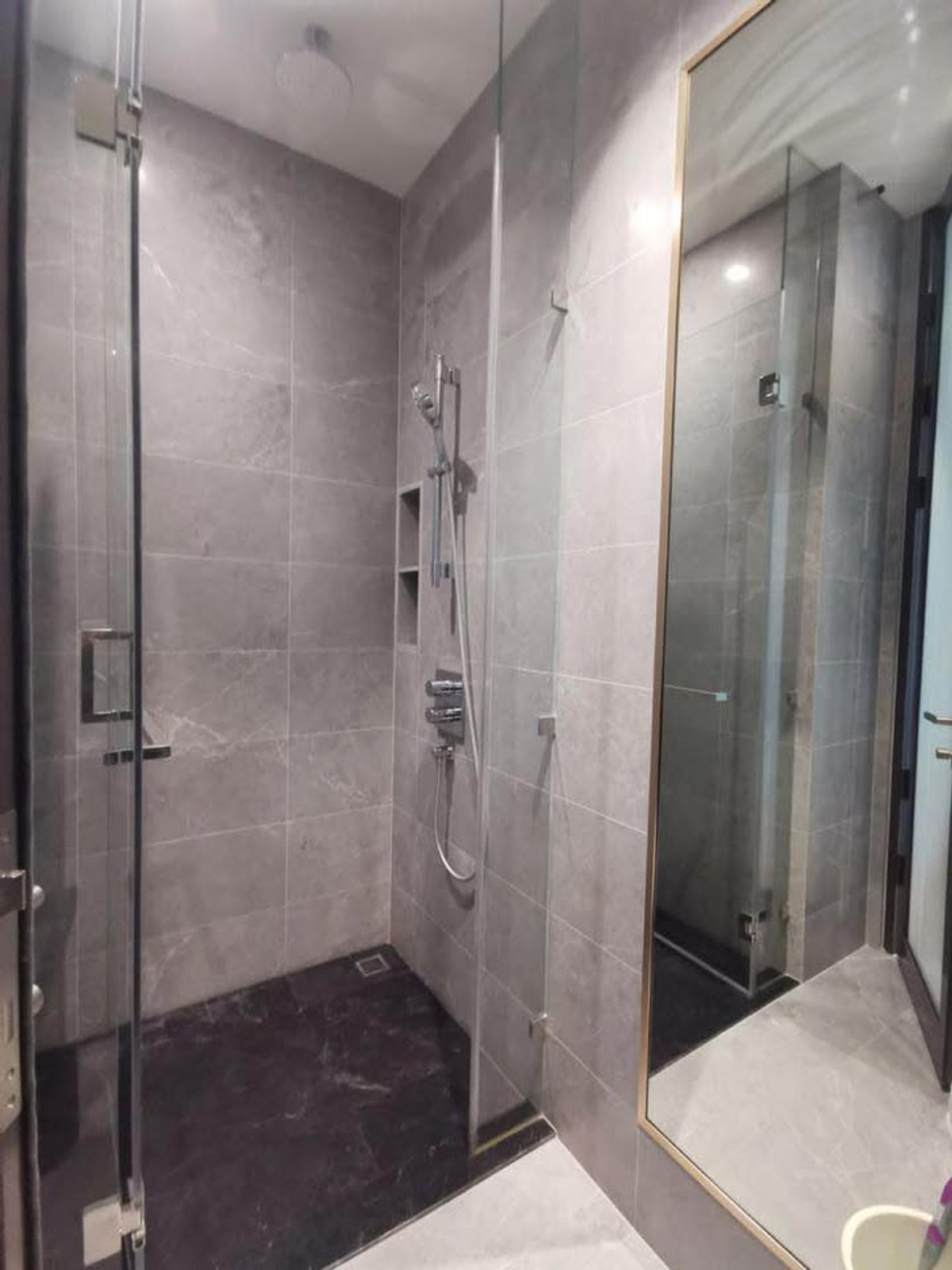 ให้เช่าคอนโดวิทยุ ชิดลม หลังสวน : 28 Chidlom – 1 Bedroom High Floor อาคาร Tower | 50K