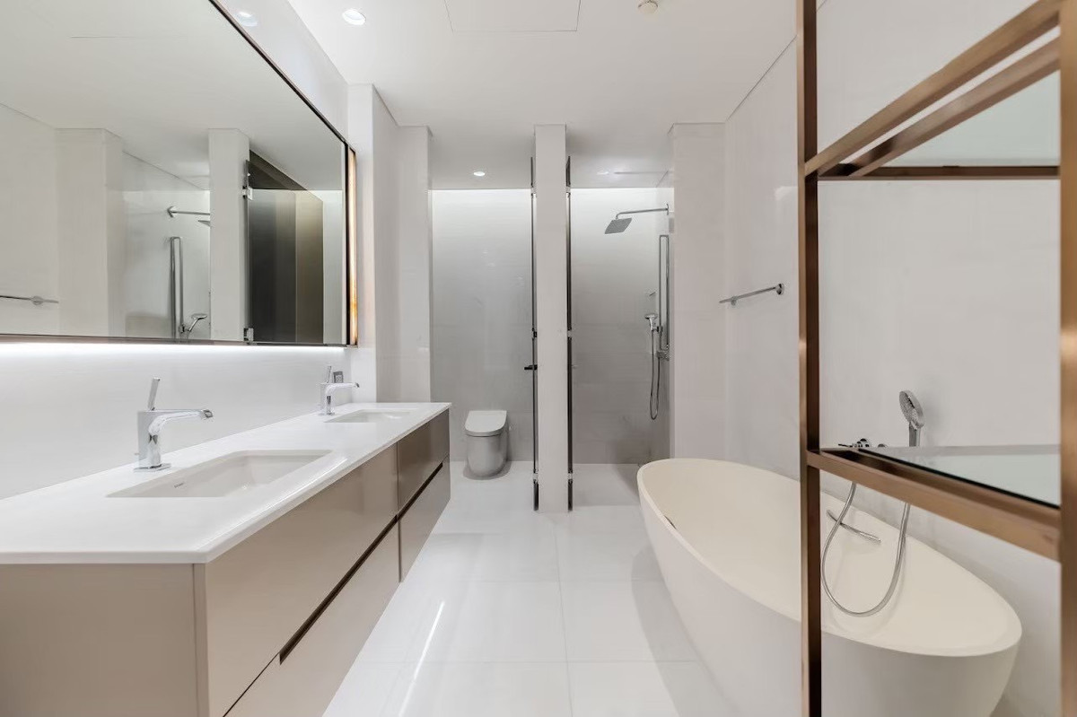 ให้เช่าคอนโดวิทยุ ชิดลม หลังสวน : 5 ห้องนอน ห้องสวยแต่งครบ ที่ The Residences at Sindhorn Kempinski, Contact 062-496-6454