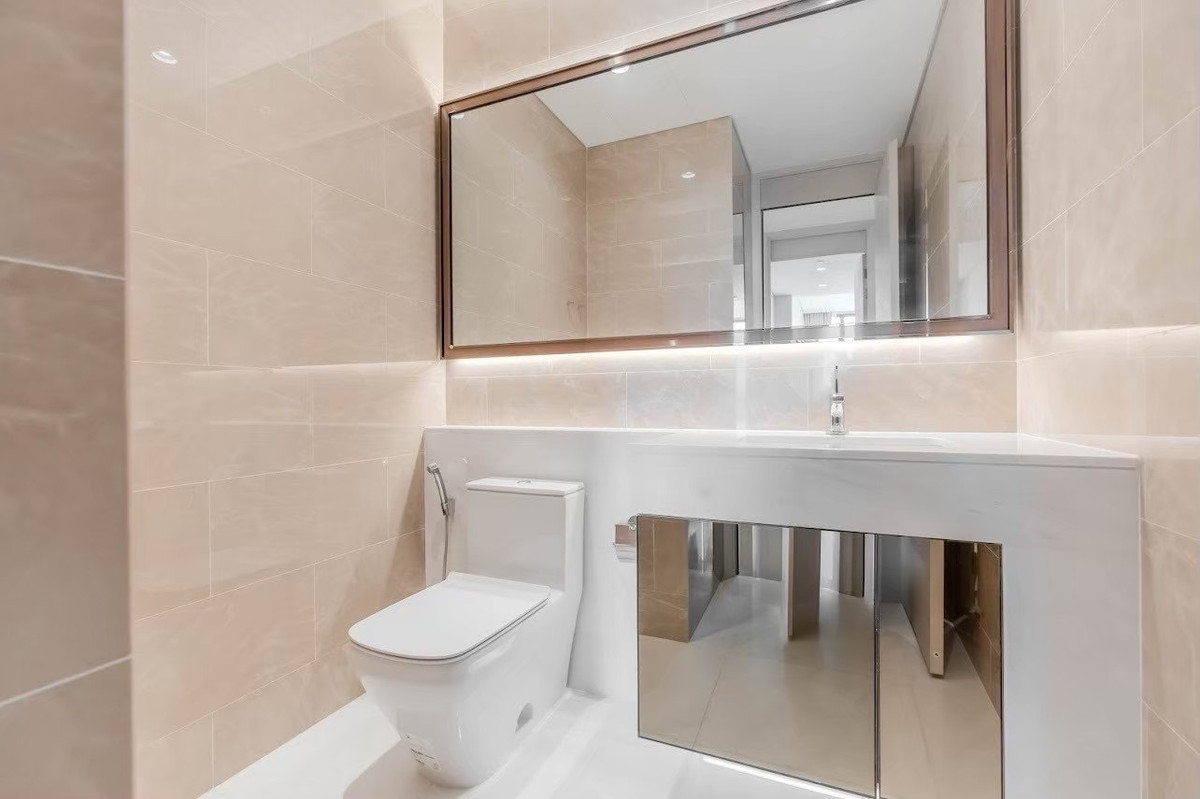 ให้เช่าคอนโดวิทยุ ชิดลม หลังสวน : 5 ห้องนอน ห้องสวยแต่งครบ ที่ The Residences at Sindhorn Kempinski, Contact 062-496-6454