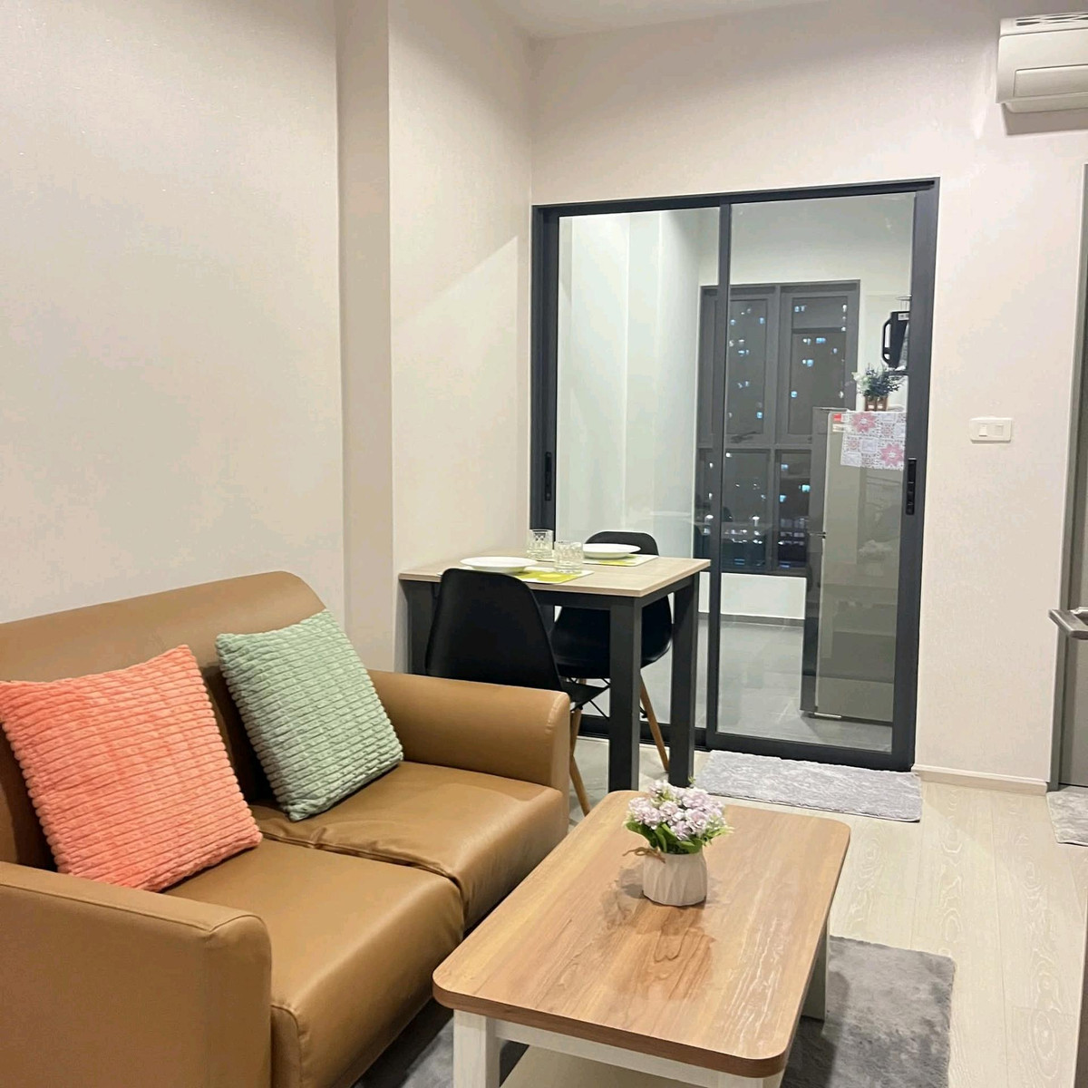 คอนโดสมุทรปราการ สำโรง : ขาย ​และ ​ให้เช่า​ คอนโด​ ไอดีโอ สุขุมวิท​ 115 ห้องใหม่ 
เฟอร์นิเจอร์​ครบ 