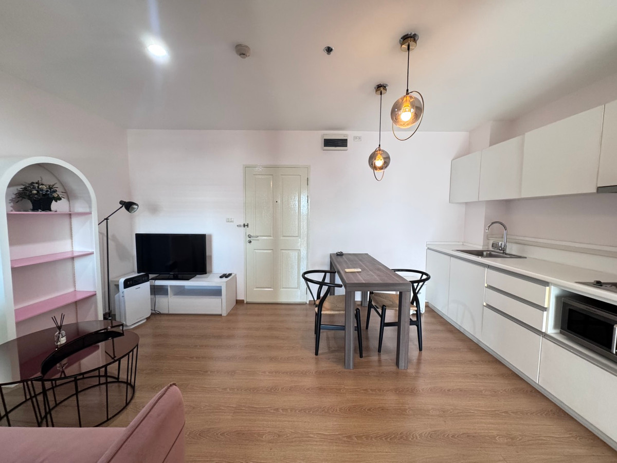 ให้เช่าคอนโดลาดพร้าว เซ็นทรัลลาดพร้าว : Sym Vipha Ladprao คอนโด ห้องสวย ว่างพร้อมให้เช่า ใกล้ออฟฟิศและตลาดและสวนจตุจักร