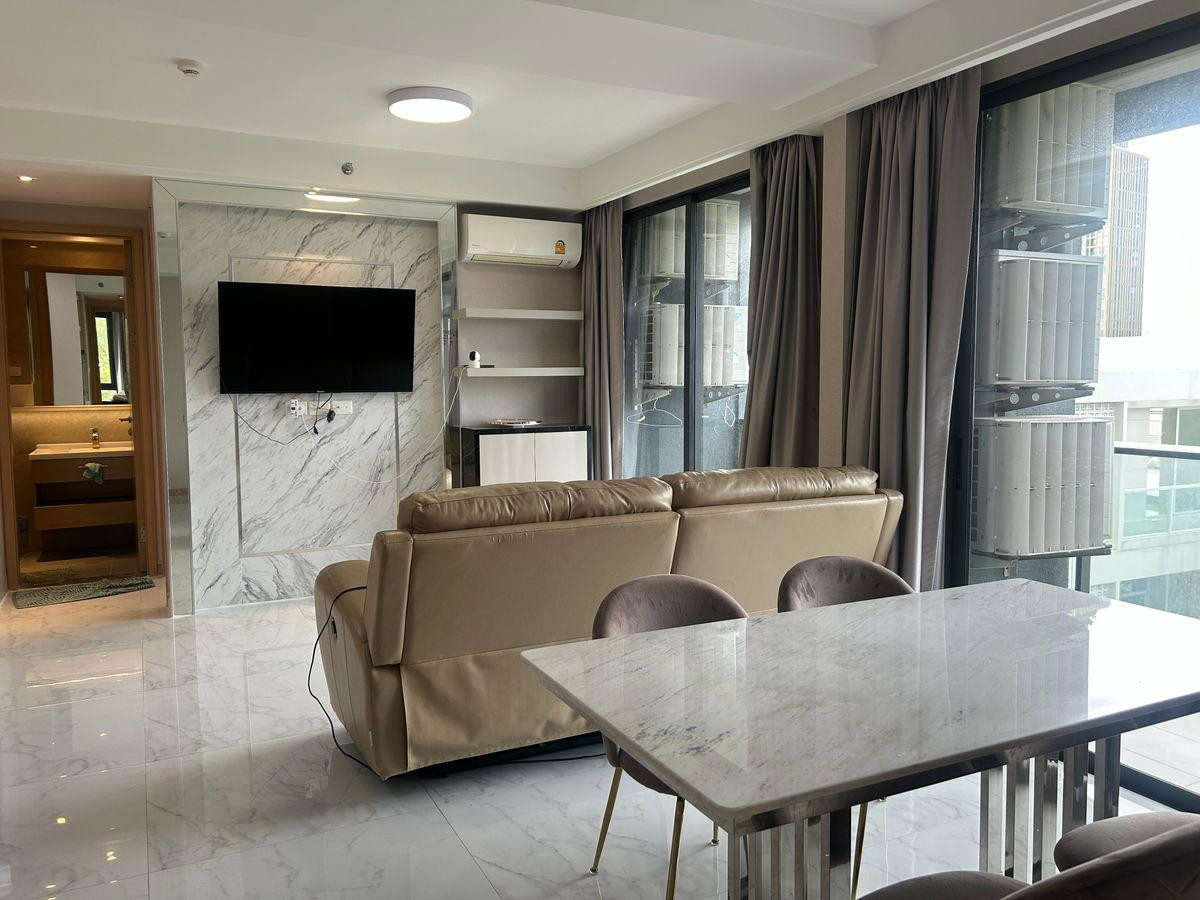 For RentCondoSathorn, Narathiwat : LTHC14112 – Condo for Rent | Regal Condo Sathorn–Naradhiwas | 90 sqm | 3 Beds 3 Baths | Near BTS Chong Nonsi | 45K/Month | Condo for rent Regal Sathorn–Naradhiwas