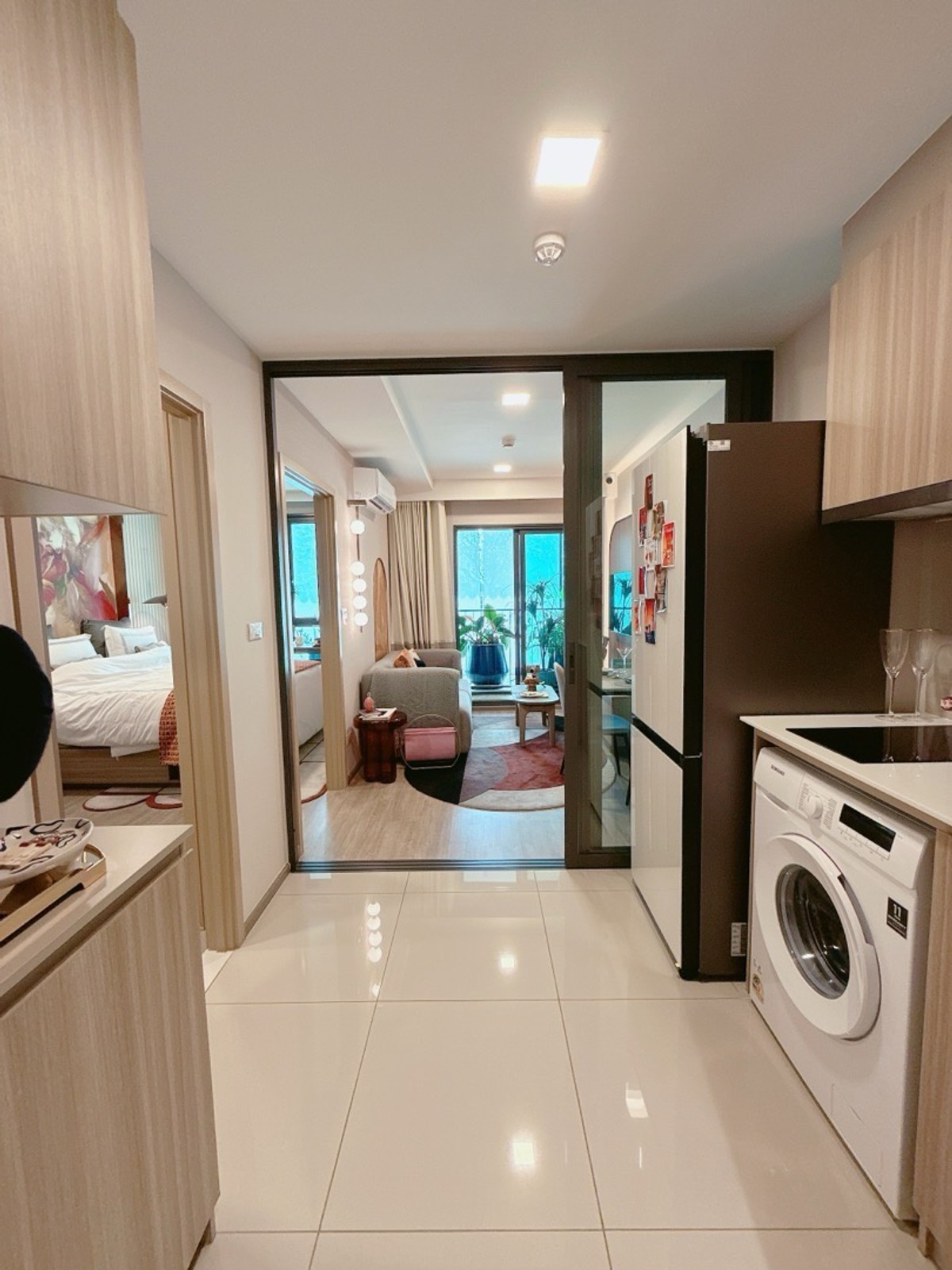 ขายคอนโดรัชดา ห้วยขวาง : 𝐓𝐇𝐄 𝐁𝐀𝐒𝐄 รัชดา 𝟏𝟗 ซื้อตรงโครงการ ห้องใหม่ มือ 𝟏 รอบ 𝐕𝐕𝐈𝐏 ถูกที่สุด ผ่อนสบายๆ 