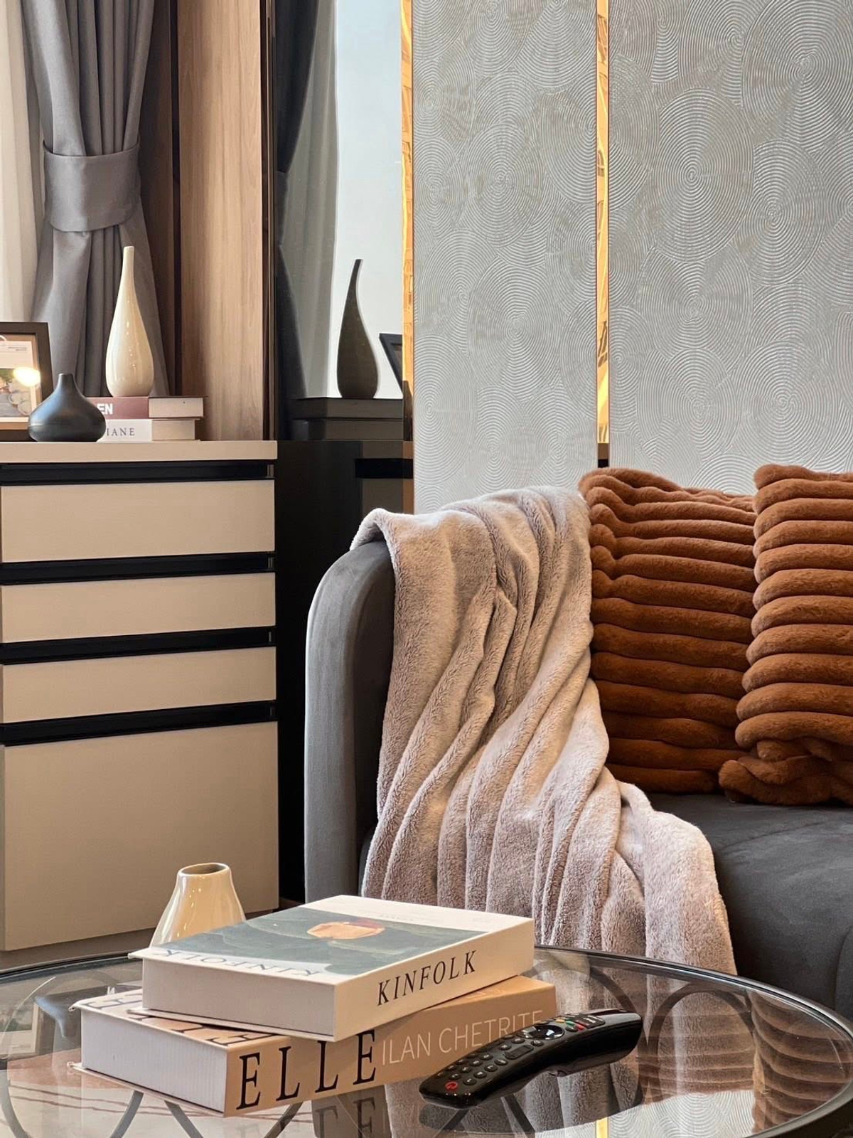 ให้เช่าคอนโดเกษตรศาสตร์ รัชโยธิน : ให้เช่า โซ ออริจิ้น เกษตร อินเตอร์เชนจ์  ตรงข้าม ม. เกษตร ติดบีทีเอส ม. เกษตร 150 ม. ใกล้ ธกส สำนักงานใหญ่**LINE ID : @751paggb / TEL: 0863649888