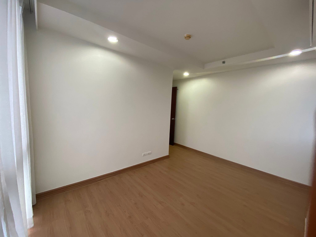 For SaleCondoLadprao, Central Ladprao : 🔥Hot Deal🔥 Abstracts phahonyothin 2 bedrooms, best price, newly renovated 2B1B 58 Sqm 5.7 Mb only, beautiful room exactly as described ⚡️If interested, contact to make an appointment to see Putter 0928895628⚡️