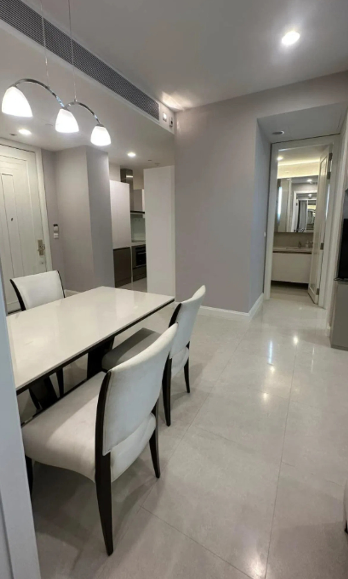 For RentCondoWitthayu, Chidlom, Langsuan, Ploenchit : Q Langsuan 75 sq.m. Please add LINE ID @806qphgn o8415o5483