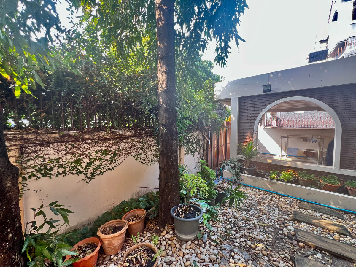 ขายบ้านลาดพร้าว เซ็นทรัลลาดพร้าว : ขายบ้านเดี่ยวหรู 3 ชั้น ใจกลางเมืองลาดพร้าว สไตล์ Classic European / Classic Luxury โถงสูง Double Volume สง่างามเหนือระดับ