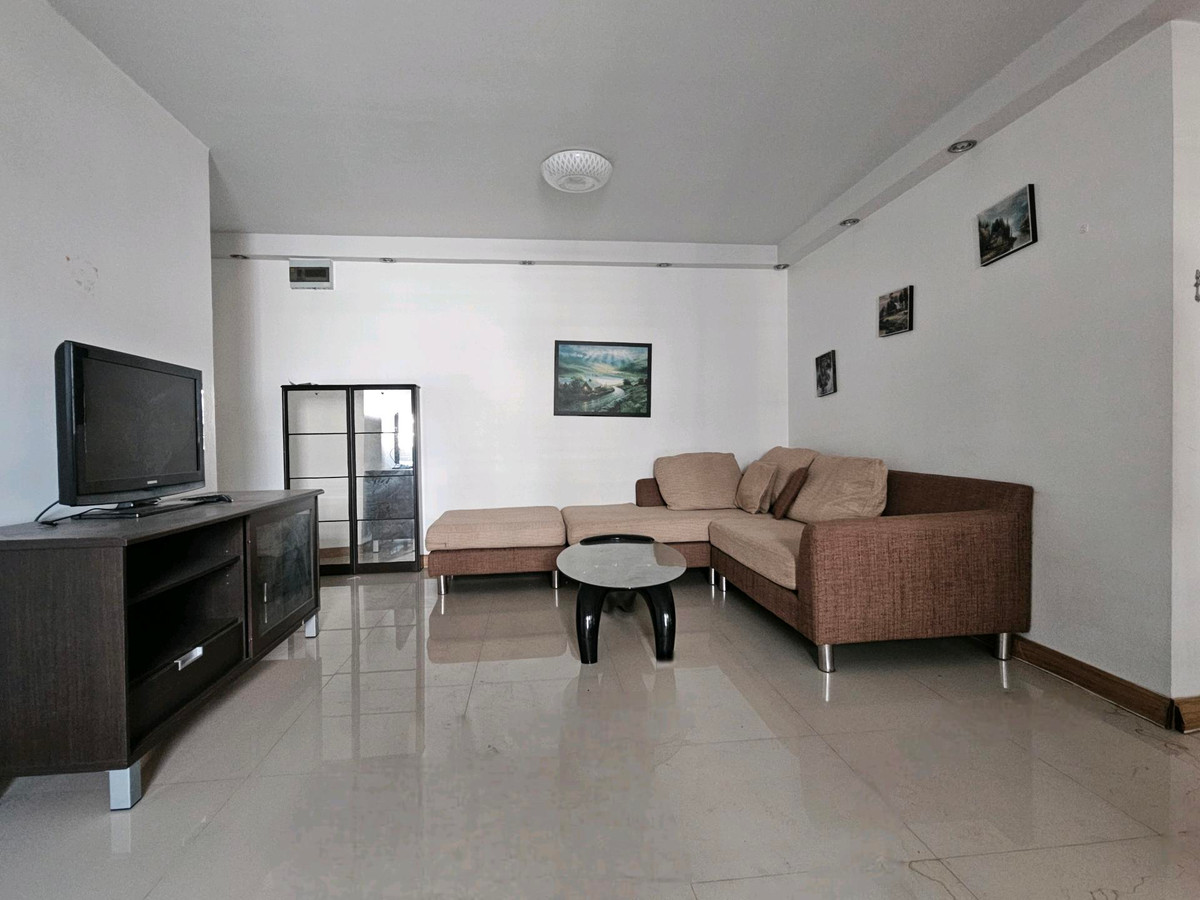 ขายคอนโดรัชดา ห้วยขวาง : FOR SALE ** Supalai City Home 10 2 bed 70 Sq,m @3,150,000 baht call 096-2615656Selling Price : 3,150,000 BahtNear MRT : Huaikwang StationUnit Size : 70 sq.m. 2 bedrooms / 1 bathroomDecoration : Fully furnishedสนใจโทรมาเลยค่ะ Call : 096-2615656