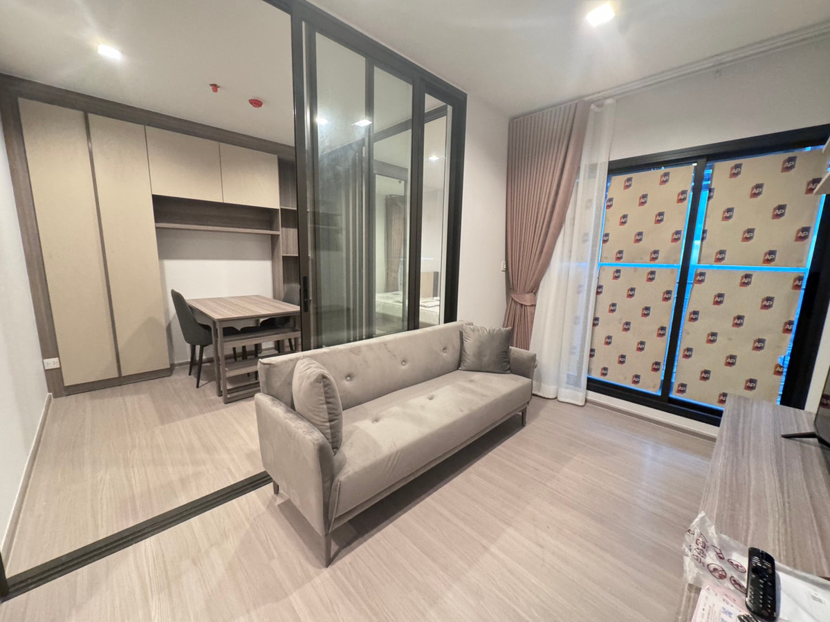 ให้เช่าคอนโดท่าพระ ตลาดพลู วุฒากาศ : Life Sathorn Sierra ห้องใหม่ ว่างพร้อมให้เช่า วิวโล่ง ฝั่งด้านหลัง 1 ห้องนอน+1ห้องทำงาน