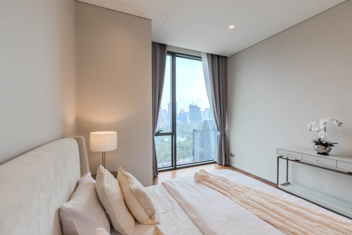 ให้เช่าคอนโดวิทยุ ชิดลม หลังสวน : 5 ห้องนอน ห้องสวยแต่งครบ ที่ The Residences at Sindhorn Kempinski, Contact 062-496-6454