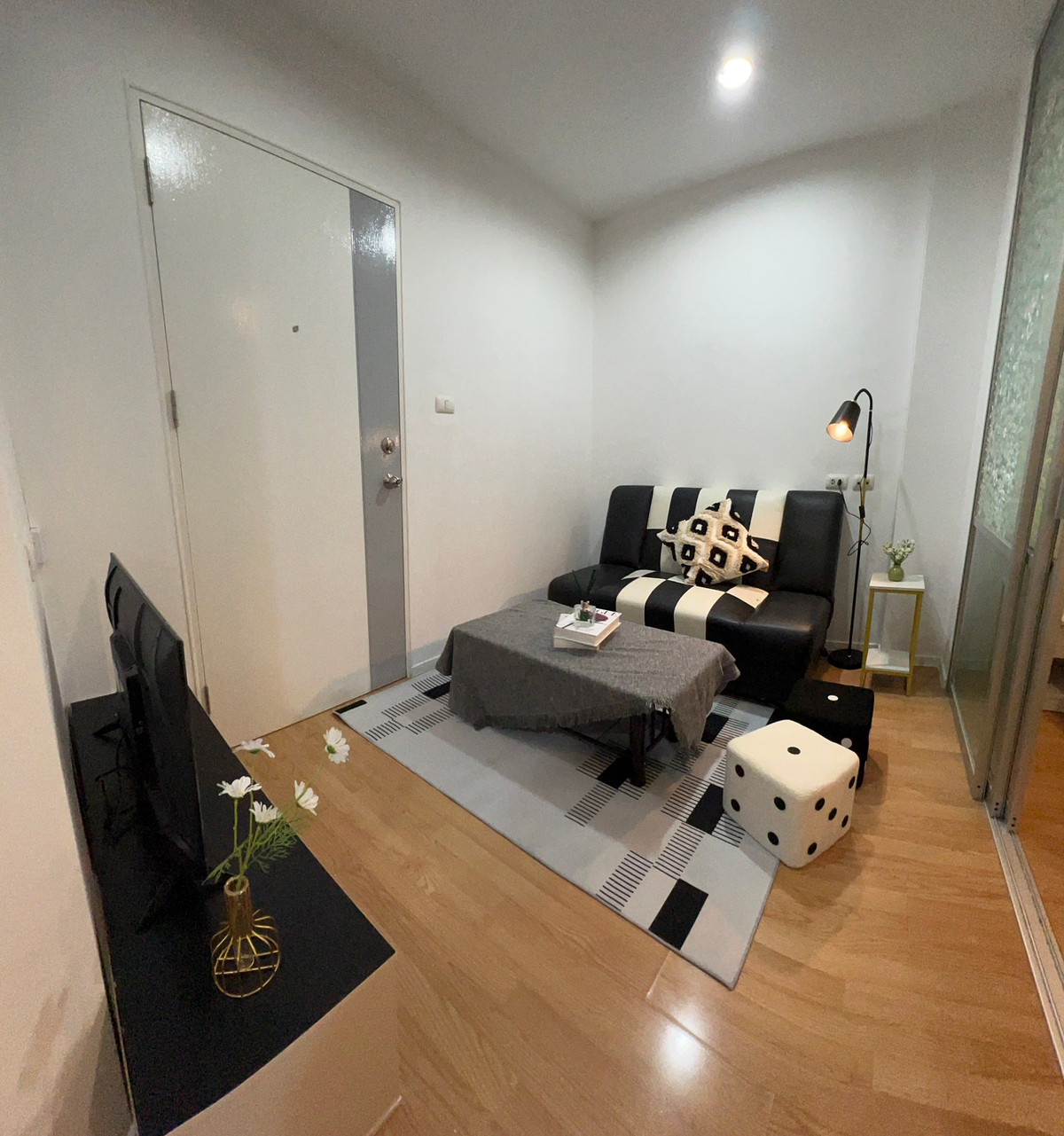 ขายคอนโดอ่อนนุช อุดมสุข : P-2935 BEST DEAL ✨️✨️ ขายด่วน ! คอนโด ลุมพินี อ่อนนุช 46 ห้องพร้อมอยู่