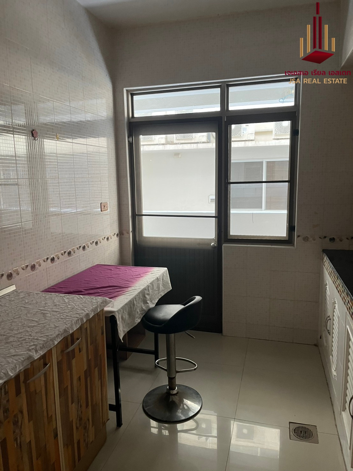 For RentCondoSukhumvit, Asoke, Thonglor : ✨ For Rent: Royal Castle Sukhumvit 39 Condo ✨ 💰 Only 37,000 THB/month