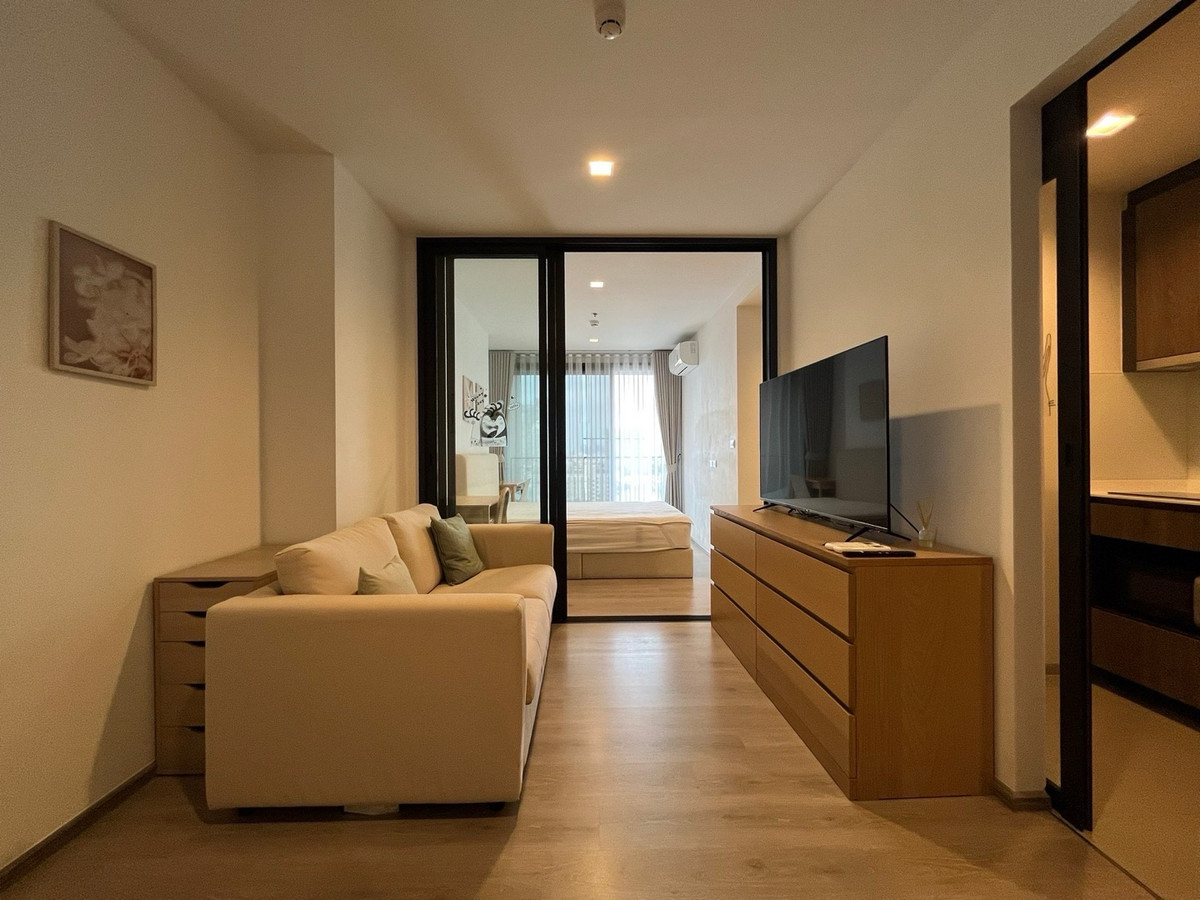 For RentCondoLadprao, Central Ladprao : Condo for rent, The Line Phahonyothin Park (The Line Phahonyothin Park), near Central Ladprao and BTS.