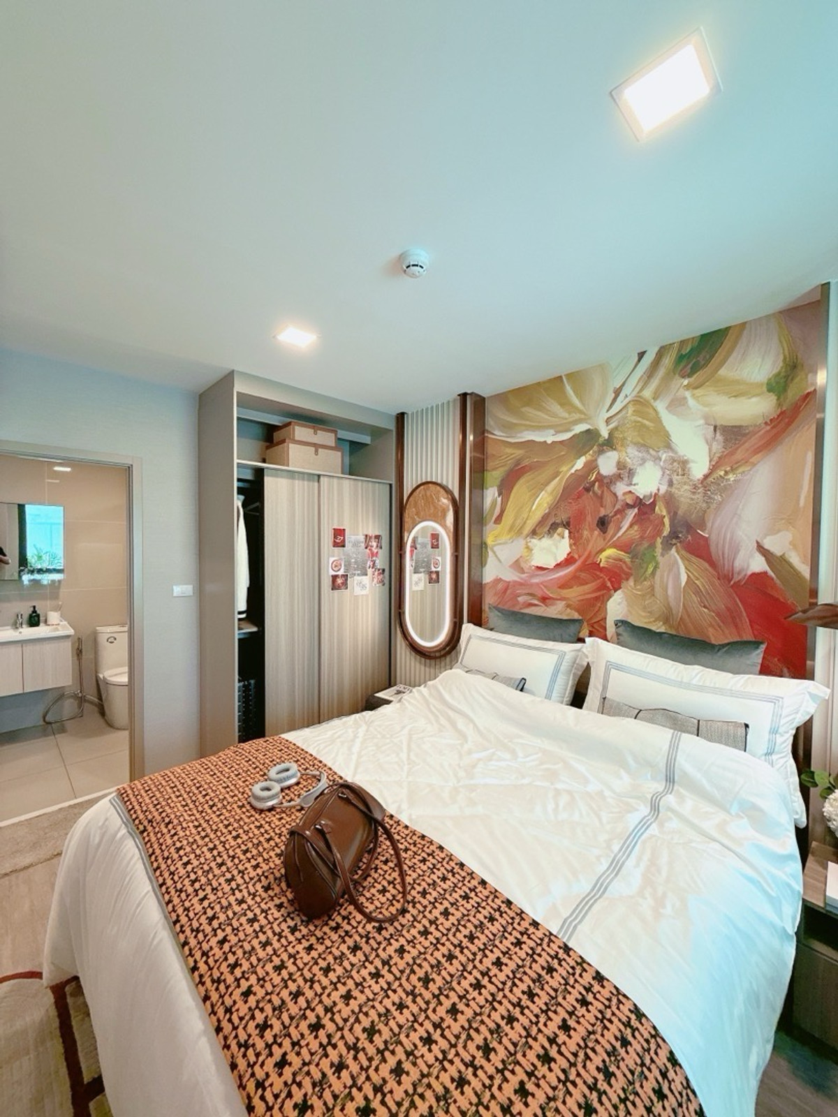 ขายคอนโดรัชดา ห้วยขวาง : 𝐓𝐇𝐄 𝐁𝐀𝐒𝐄 รัชดา 𝟏𝟗 ซื้อตรงโครงการ ห้องใหม่ มือ 𝟏 รอบ 𝐕𝐕𝐈𝐏 ถูกที่สุด ผ่อนสบายๆ 