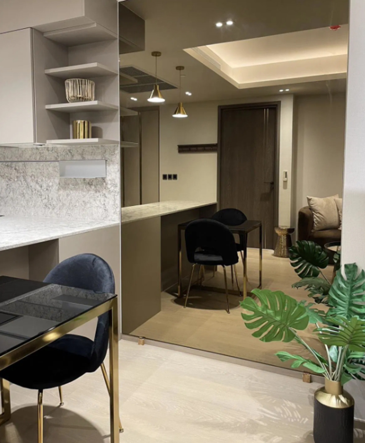 For RentCondoWitthayu, Chidlom, Langsuan, Ploenchit : Tonson One Residence 57 sq.m. Please add LINE ID @806qphgn o8415o5483