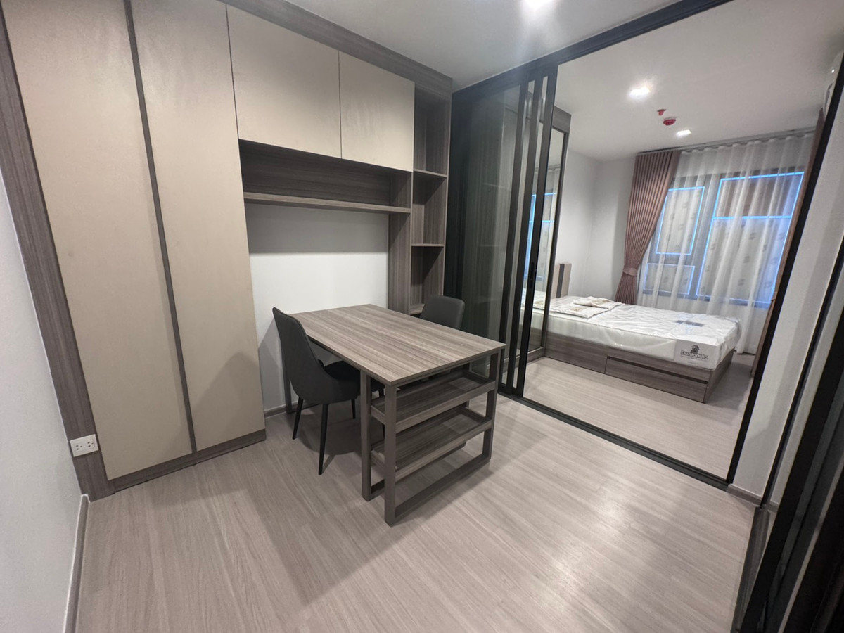 ให้เช่าคอนโดท่าพระ ตลาดพลู วุฒากาศ : Life Sathorn Sierra ห้องใหม่ ว่างพร้อมให้เช่า วิวโล่ง ฝั่งด้านหลัง 1 ห้องนอน+1ห้องทำงาน