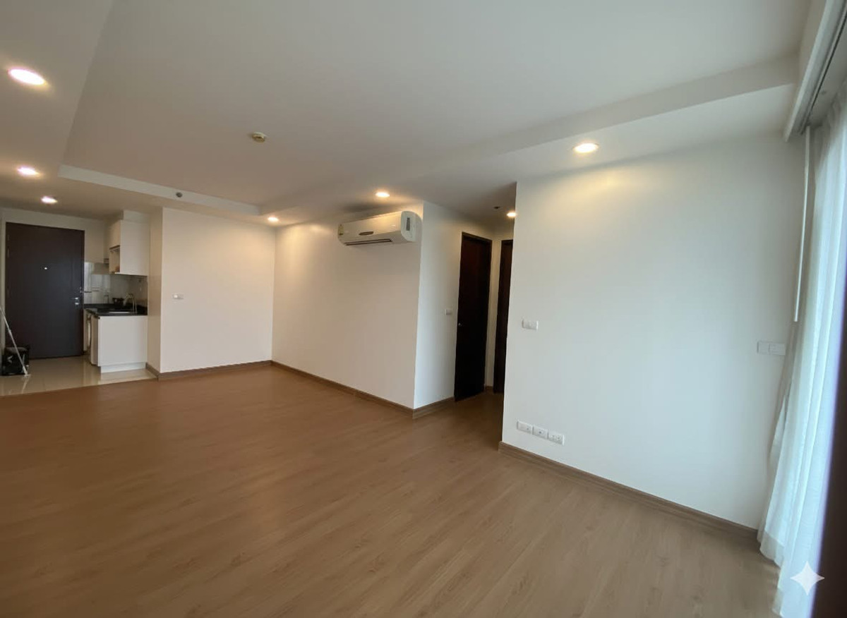 For SaleCondoLadprao, Central Ladprao : 🔥Hot Deal🔥 Abstracts phahonyothin 2 bedrooms, best price, newly renovated 2B1B 58 Sqm 5.7 Mb only, beautiful room exactly as described ⚡️If interested, contact to make an appointment to see Putter 0928895628⚡️