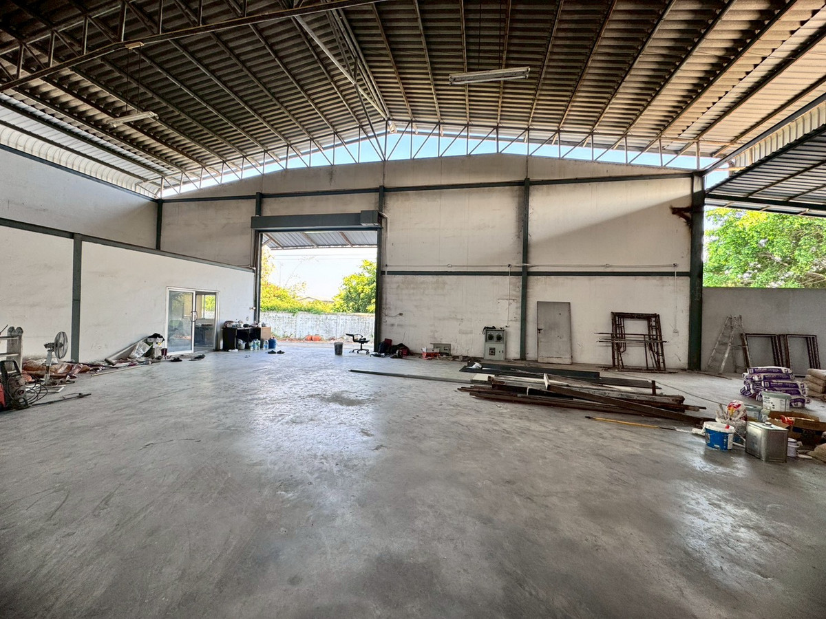 โกดังสมุทรปราการ สำโรง : ขาย/ให้เช่าโกดังพร้อมสำนักงานและห้องพักคนงาน ซอยรัตนโชค 12/1 บางปลา 2 สมุทรปราการ (N.1967)