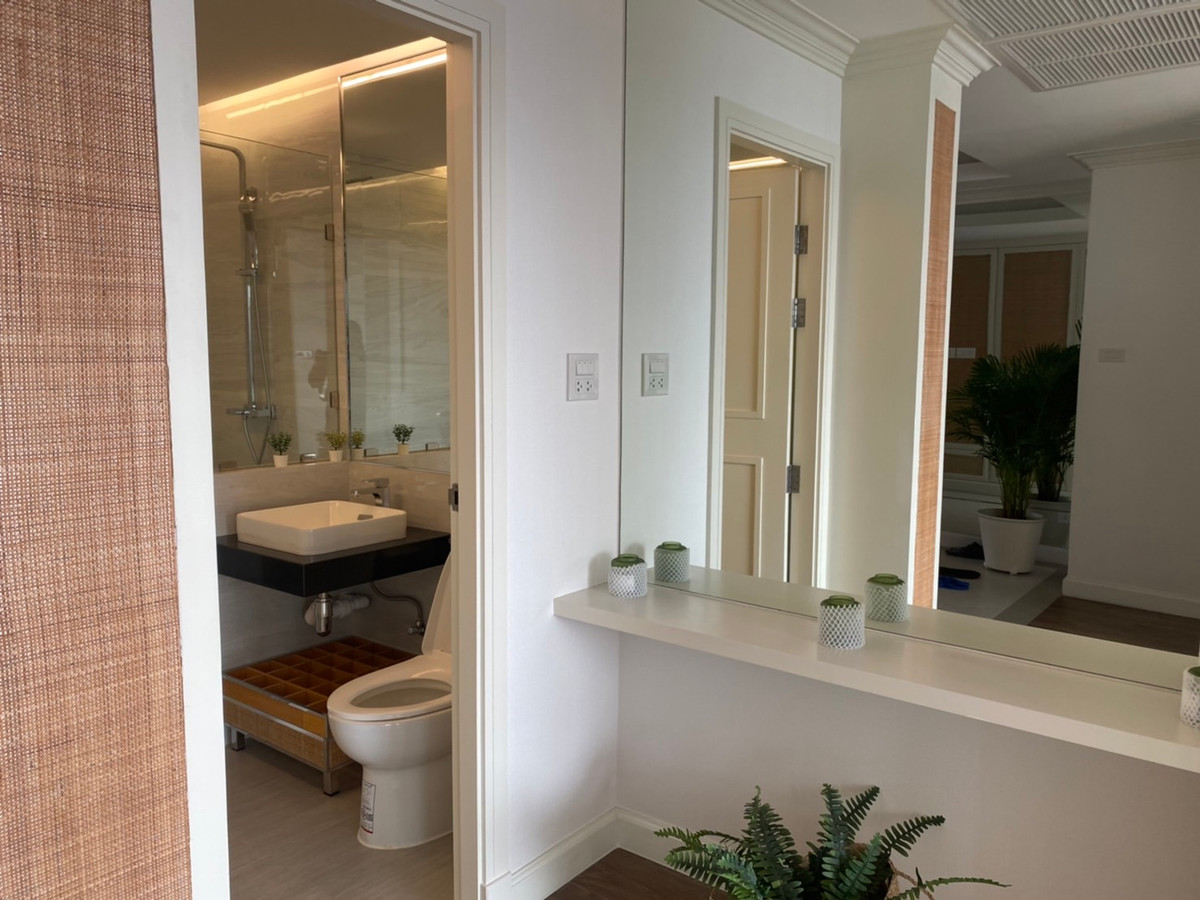 ขายคอนโดสุขุมวิท อโศก ทองหล่อ : คอนโด 4 ห้องนอน ห้องสวย ที่ Wilshire Sukhumvit 22, Contact 062-496-6454