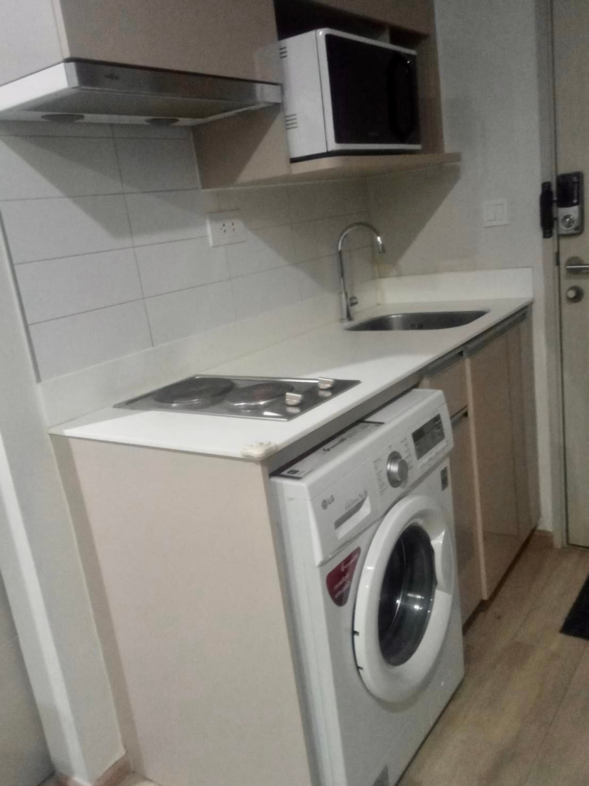 For RentCondoSiam Paragon ,Chulalongkorn,Samyan : Ready to move in - Only 22K/month - Ideo Q Chula-Samyan - 1Bedroom Fully Furnished