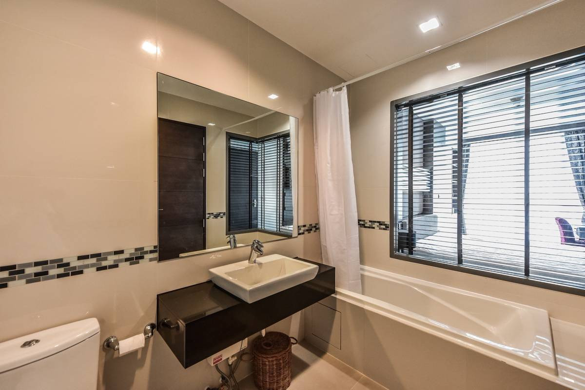 For RentCondoRatchathewi,Phayathai : Price negotiable Ideo Q Phayathai 2Bedrroms - BTS Phayathai Fully furnished - Hight floor