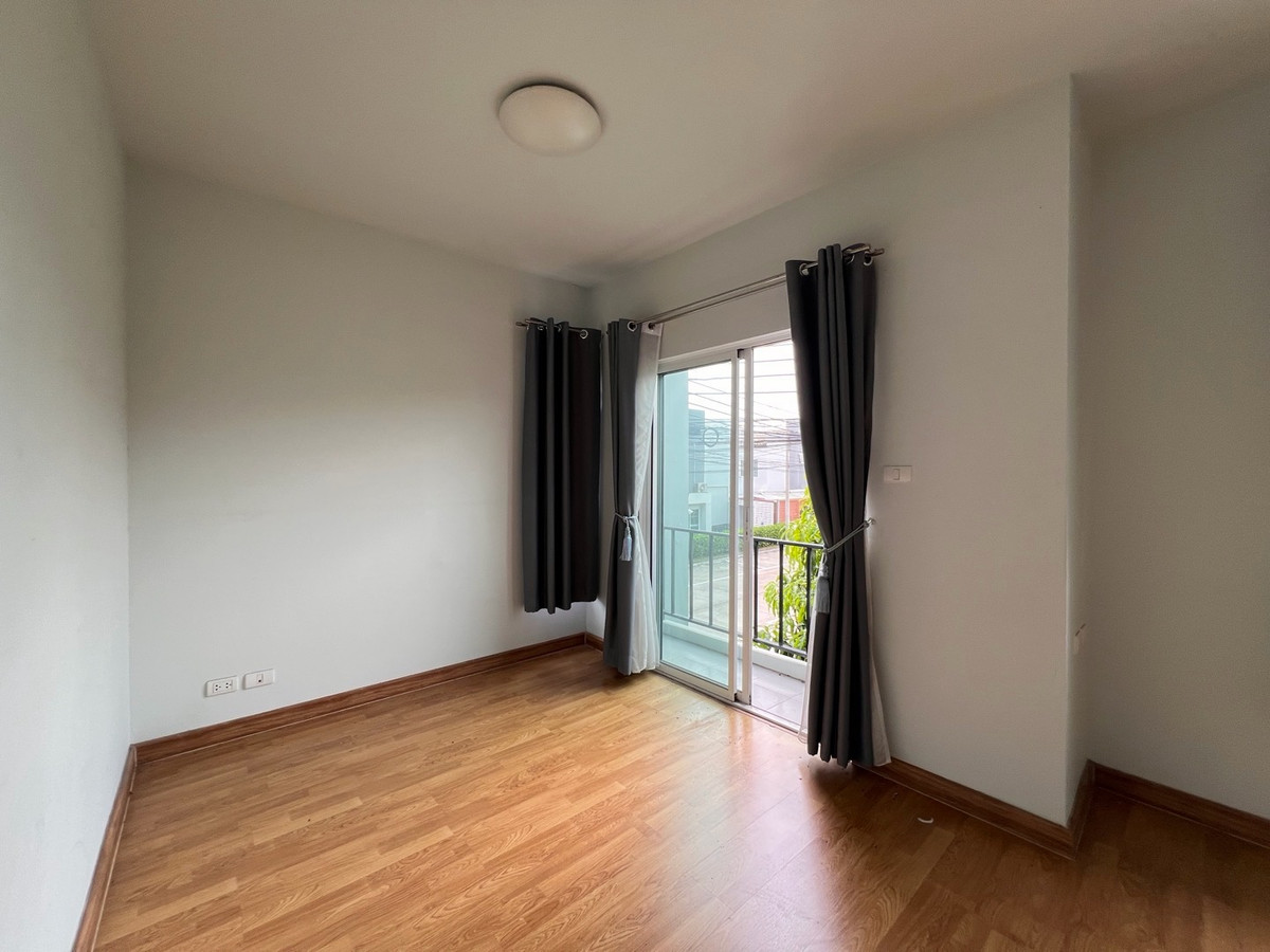 ให้เช่าทาวน์โฮมนวมินทร์ รามอินทรา : 🏡ให้เช่าทาวน์เฮ้าส์หลังมุม อารียา เดอะคัลเลอร์ส  (Areeya The Colors) วงแหวน-รามอินทรา 2ชั้น 3ห้องนอน Pet Friendly🐱🐶