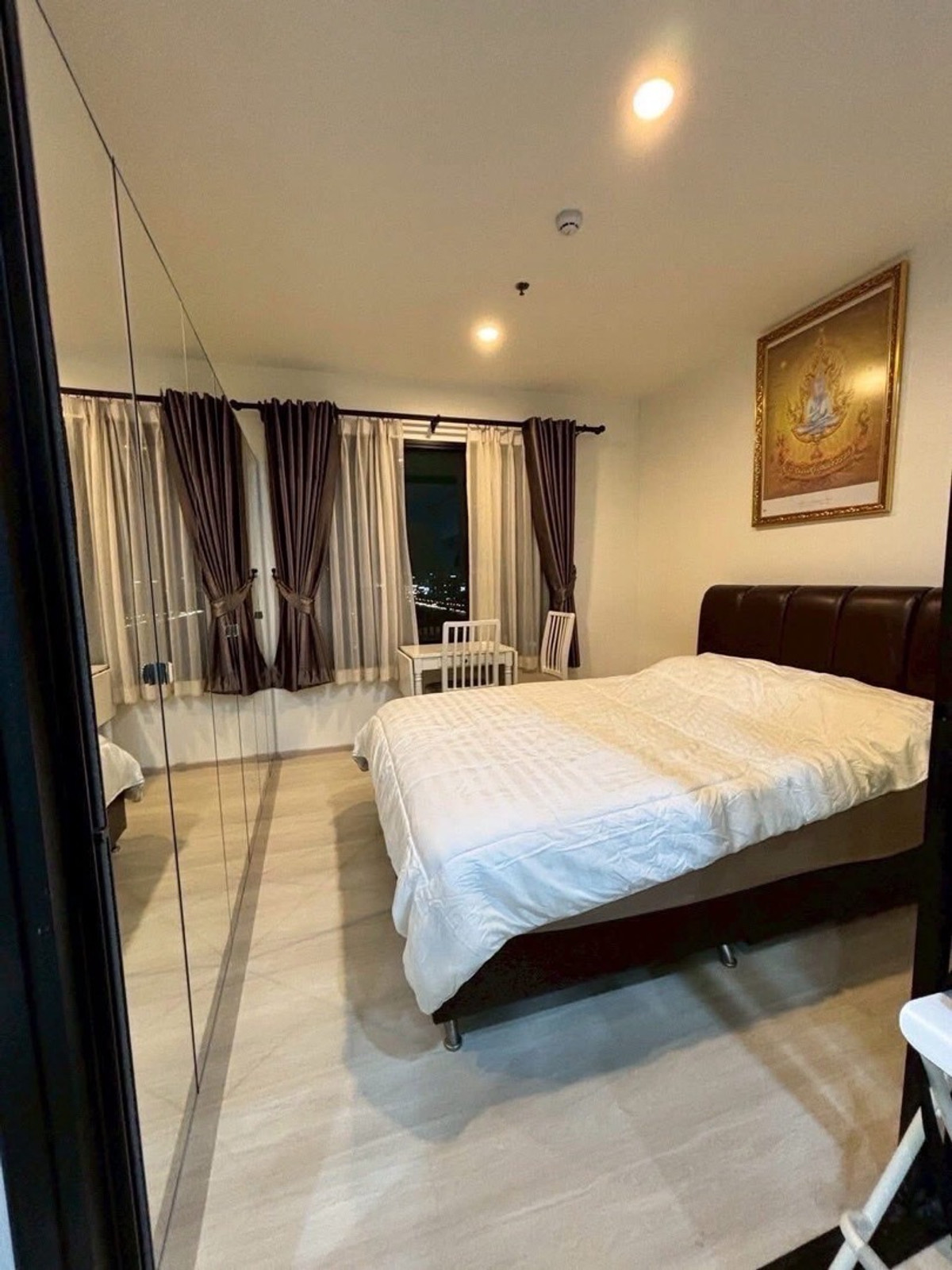 ให้เช่าคอนโดพระราม 9 เพชรบุรีตัดใหม่ RCA : Life asoke