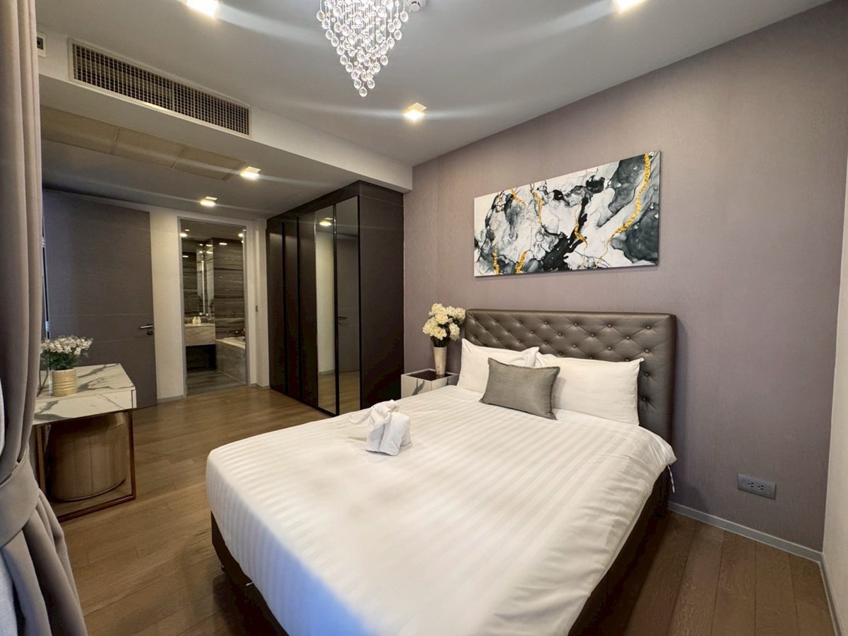 For RentCondoSukhumvit, Asoke, Thonglor : Ashton Residence 41 (Sukhumvit 41)2 Bedrooms | 2 Bathrooms Rental: 85,000 THB/month 🐶🐱 Pet-FriendlyPhat: 064-642-8664Nui: 094-624-2014