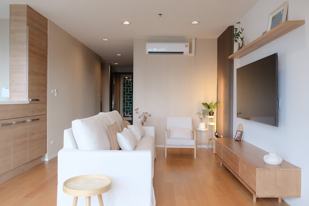 For RentCondoSukhumvit, Asoke, Thonglor : Condo Villa Sikhara, convenient travel, close to BTS, there is a shuttle, beautiful room, fully furnished, ready to move in!!