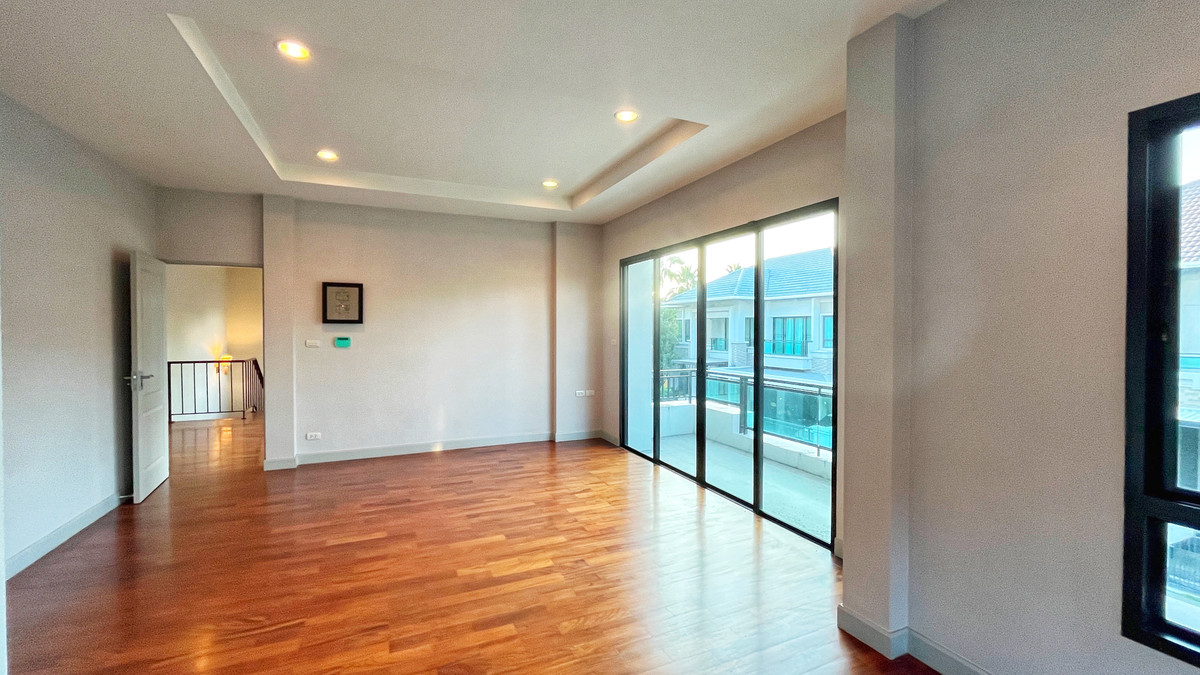 For SaleHouseEakachai, Bang Bon : Grand Bangkok Boulevard Sathorn Kanlapaphruek for sale.