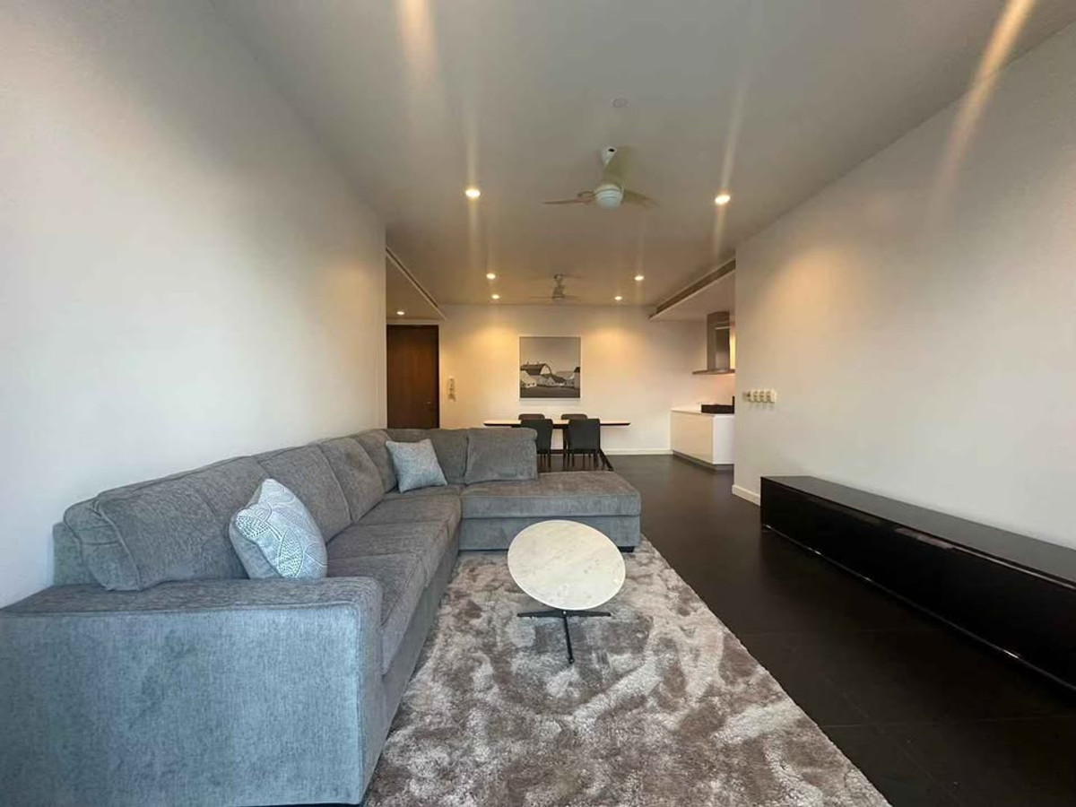 For RentCondoWitthayu, Chidlom, Langsuan, Ploenchit : Condo 185 Rajadamri, convenient travel, near BTS, there is a shuttle, beautiful room, fully furnished, ready to move in.