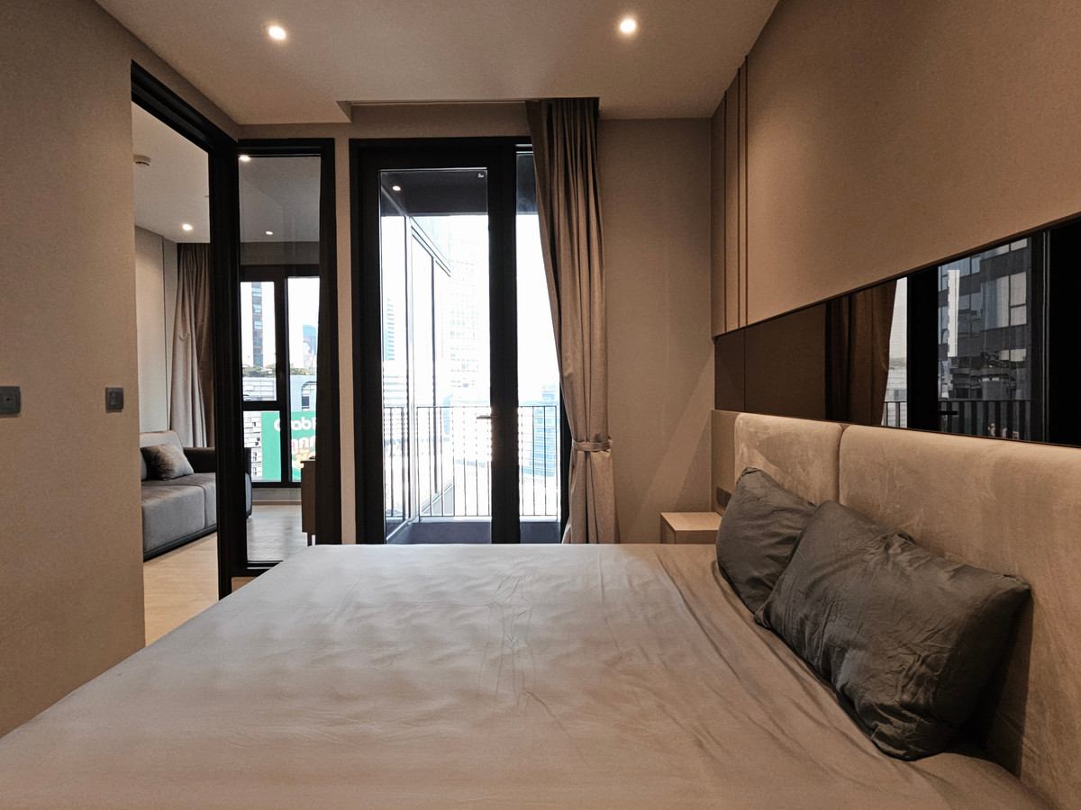 For RentCondoRama9, Petchburi, RCA : Ashton Asoke-Rama 9 Condo for RENT  ** Ashton Asoke - Rama 9  ห้องกว้าง 43 ตรม. 1 นอน 1 น้ำ พร้อมอยู่@ 35,000 บาท โทรด่วน 096-2615656  ห้องกว้าง 43 ตรม. 1 นอน 1 น้ำ เฟอร์ครบ พร้อมอยู่    Location : Rama 9   Selling Price : 35,000 Baht  Condominium near MR