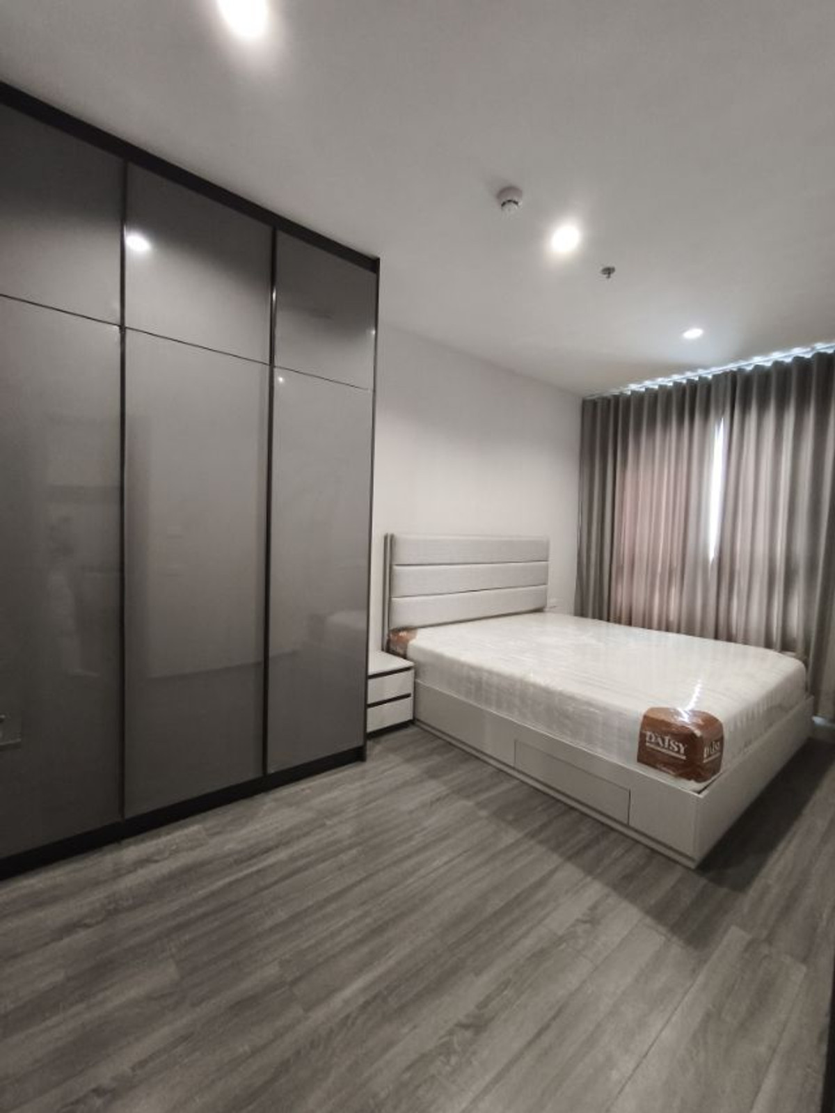 ให้เช่าคอนโดคลองเตย กล้วยน้ำไท : ให้เช่า Ideo Sukhumvit – Rama 4 ชั้น 24 