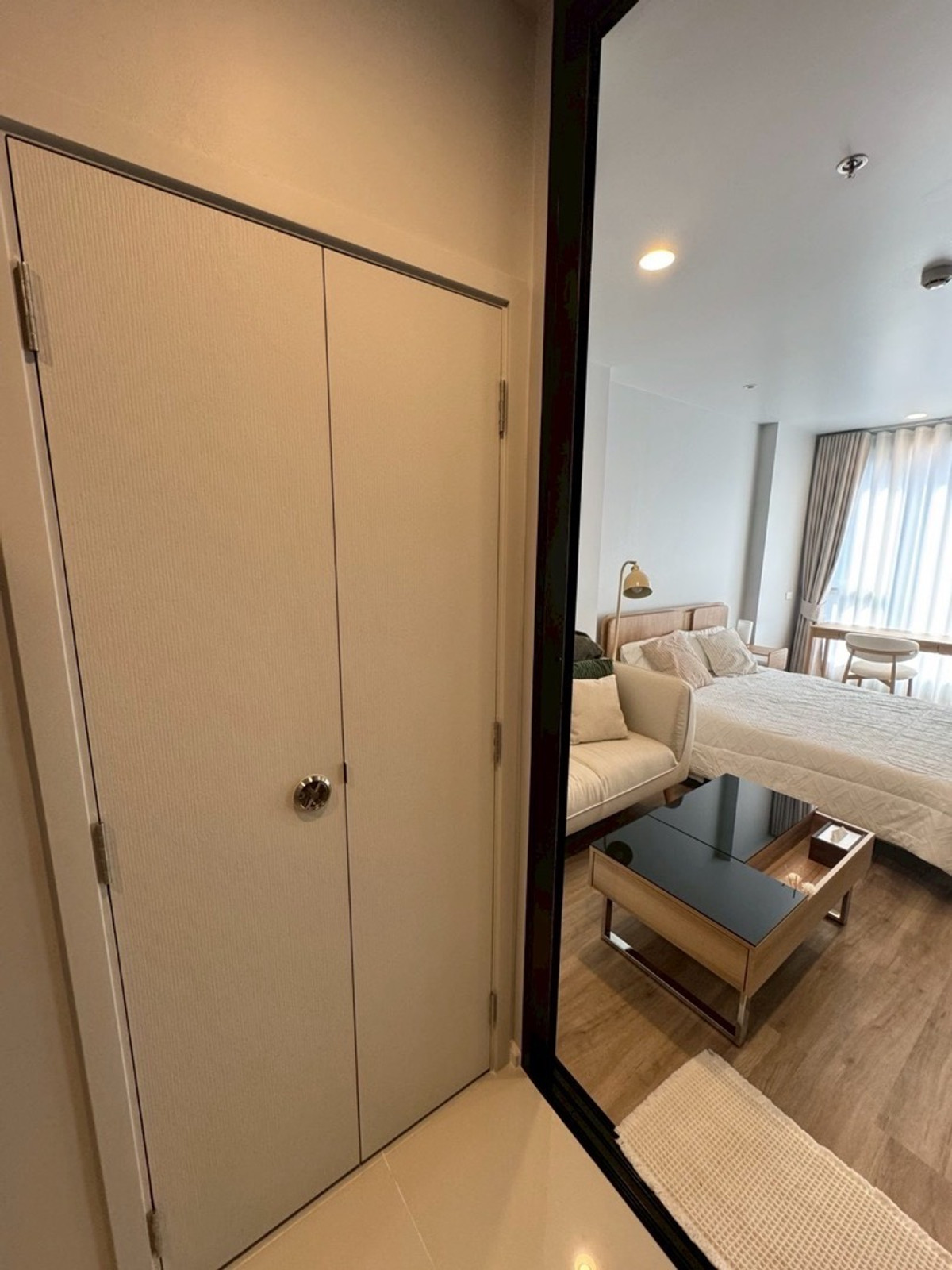 For RentCondoSukhumvit, Asoke, Thonglor : Rent at Culture Thonglor28 sq.m | 26,000 THB/monthPhat: 064-642-8664Nui: 094-624-2014