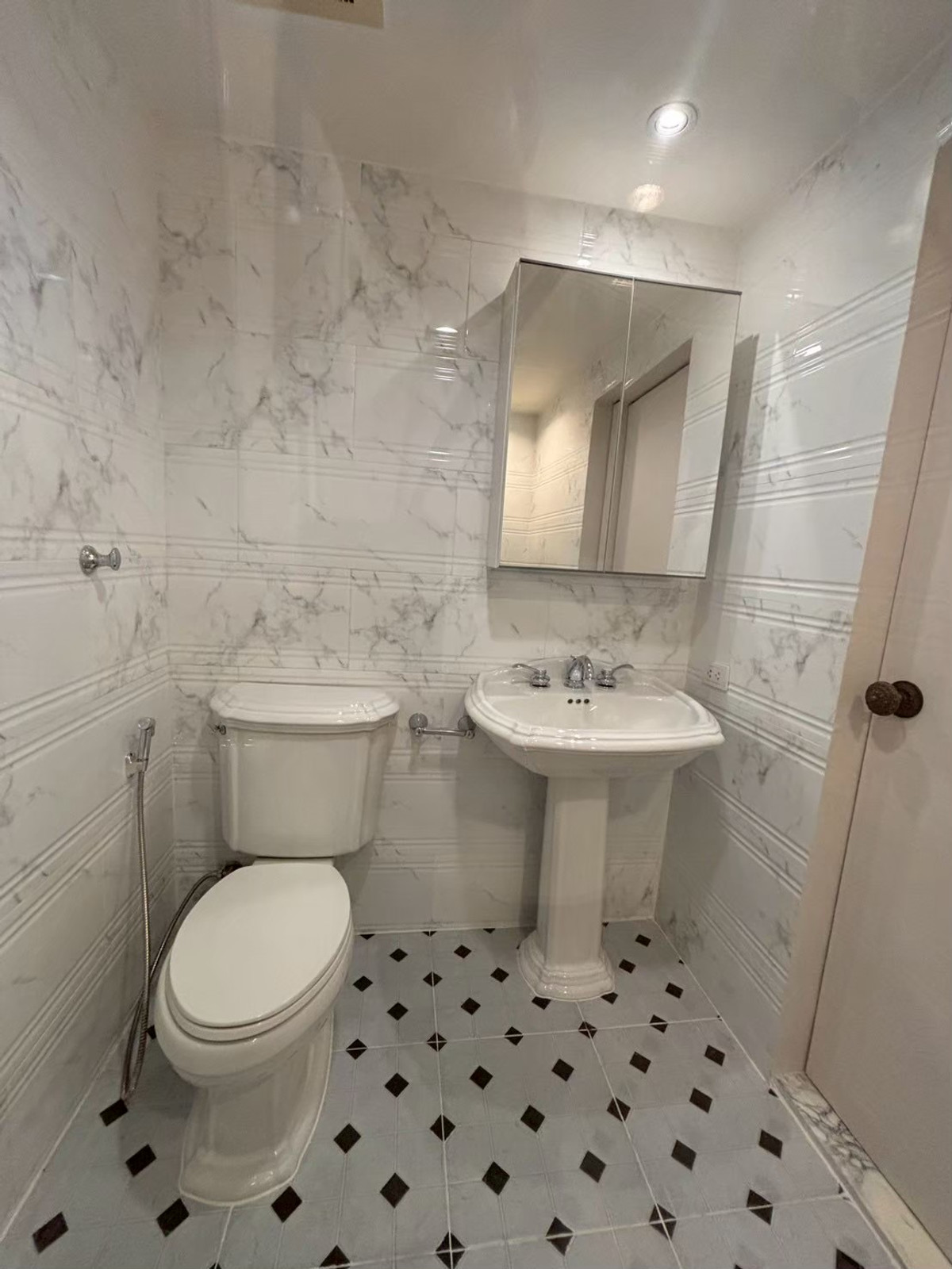 For RentCondoAri,Anusaowaree : 25,000 baht Rent