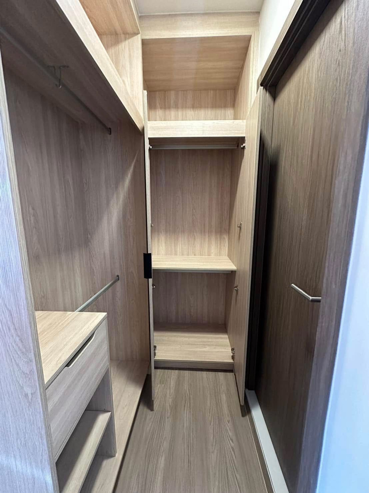 ให้เช่าคอนโดบางนา แบริ่ง ลาซาล : ให้เช่า ✨ THE MUVE Bangna ✨ เฟอร์นิเจอร์ และ เครื่องใช้ไฟฟ้าครบ ใกล้ BTS ศรีเอี่ยม