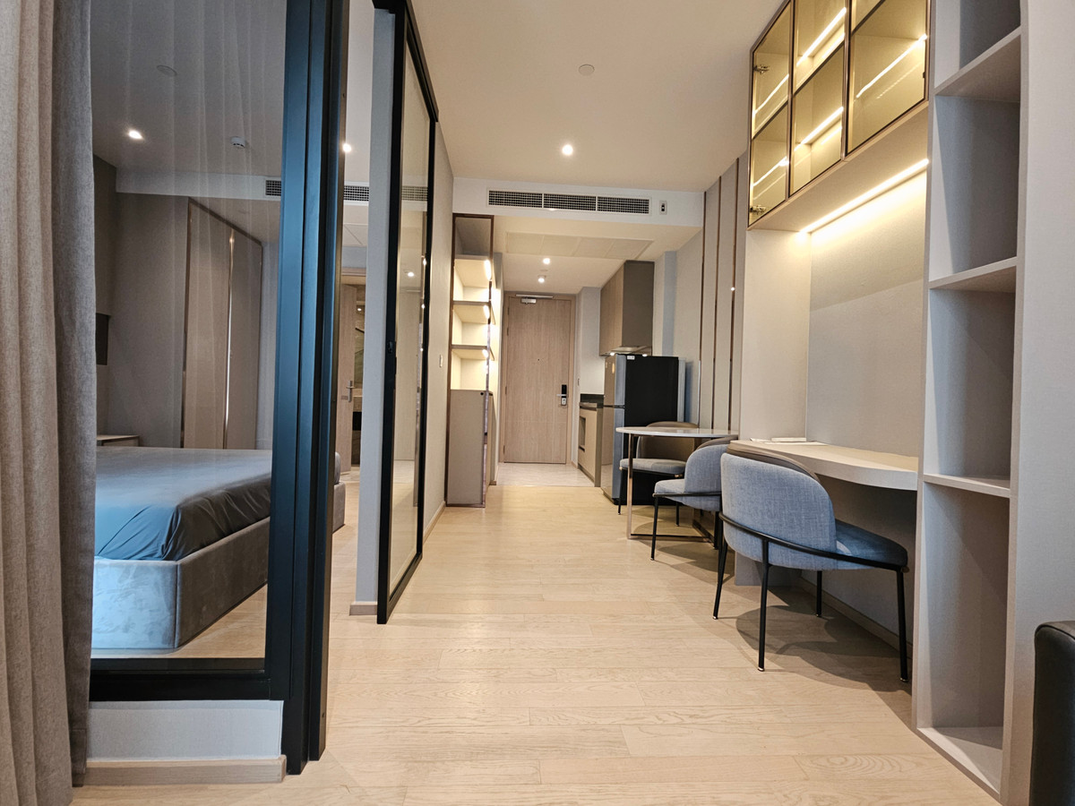 For RentCondoRama9, Petchburi, RCA : Ashton Asoke-Rama 9 Condo for RENT  ** Ashton Asoke - Rama 9  ห้องกว้าง 43 ตรม. 1 นอน 1 น้ำ พร้อมอยู่@ 35,000 บาท โทรด่วน 096-2615656  ห้องกว้าง 43 ตรม. 1 นอน 1 น้ำ เฟอร์ครบ พร้อมอยู่    Location : Rama 9   Selling Price : 35,000 Baht  Condominium near MR