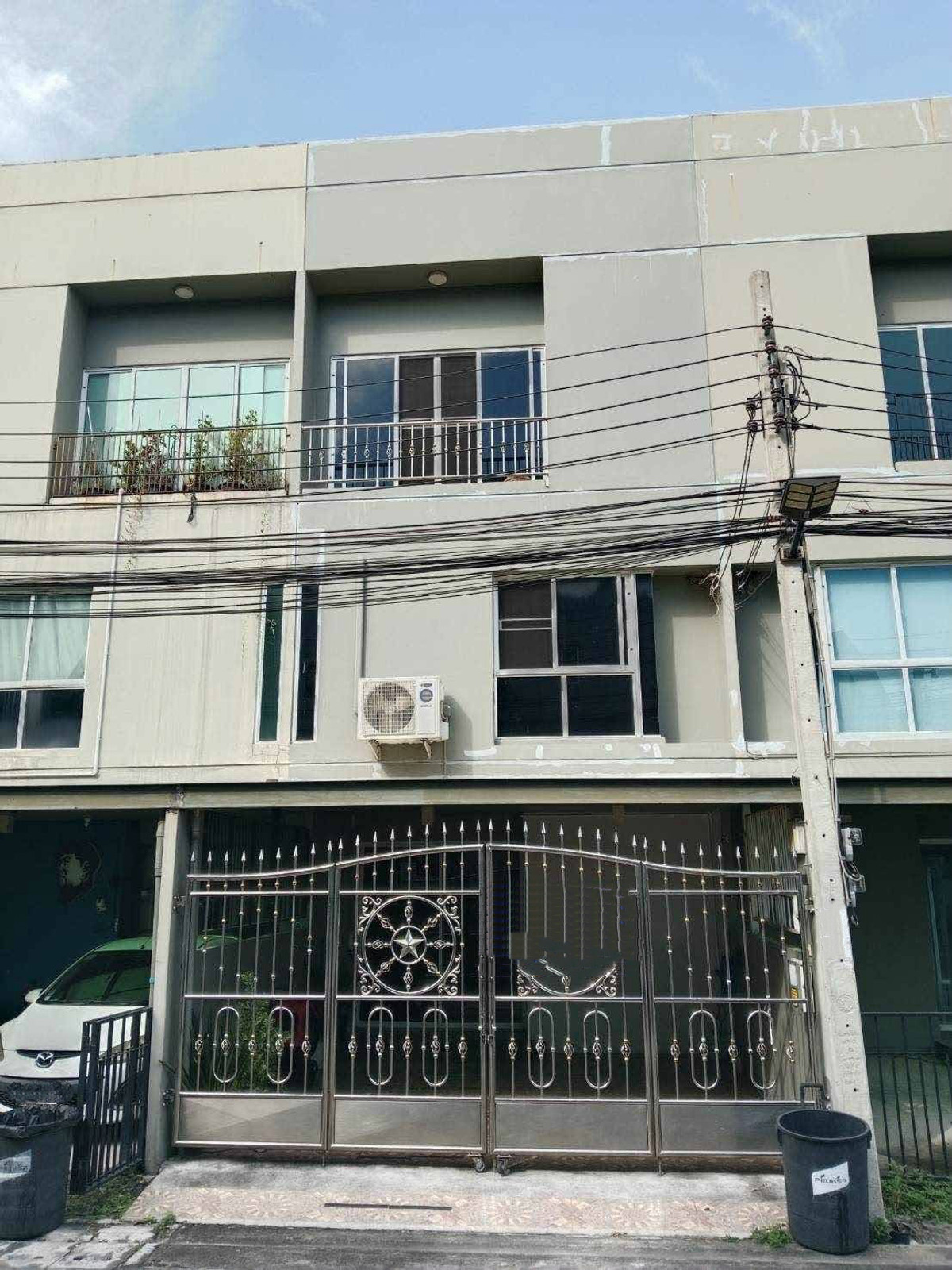 ให้เช่าทาวน์โฮมแจ้งวัฒนะ เมืองทอง : ให้เช่าทาวน์โฮม พาทิโอ เมืองทอง–แจ้งวัฒนะ เลี้ยงสัตว์ได้ ตรงข้ามอิมแพ็คเมืองทอง ติดรถไฟฟ้าสีชมพู 