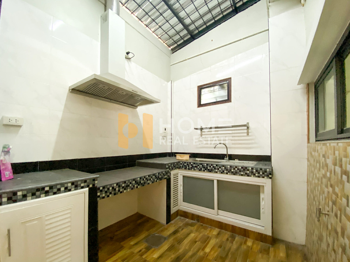 ขายทาวน์โฮมพระราม 2 บางขุนเทียน : 4 ห้องนอน สภาพใหม่กริ๊บ  🏡✨ ทาวน์ อเวนิว โคโคส พระราม 2 ซอย 50 / 3 ห้องนอน (ขาย), Town Avenue Cocos Rama 2 Soi 50 / 3 Bedrooms (FOR SALE) BALL235