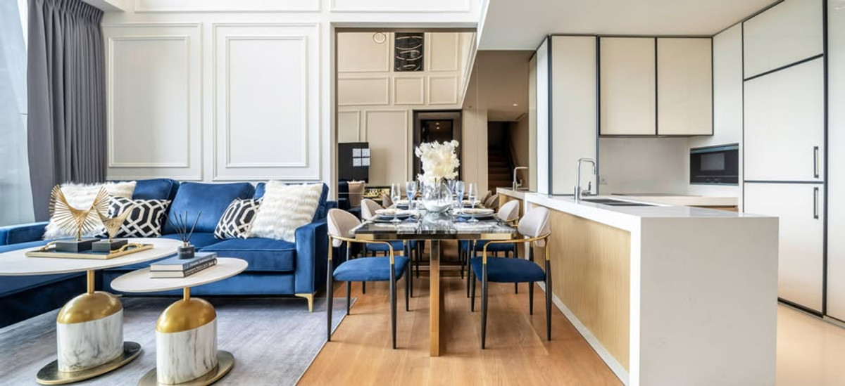 For RentCondoSukhumvit, Asoke, Thonglor : Luxury condo at BEATNIQ Sukhumvit 32, convenient travel, close to BTS, shuttle available, beautifully decorated room, fully furnished, ready to move in!!