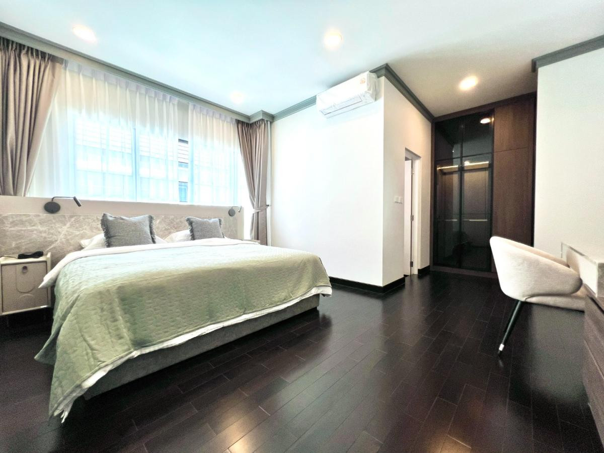 ขายบ้านบางนา แบริ่ง ลาซาล : 🏡 THE CITY Bangna 2 | บ้านเดี่ยวหรู 105 ตร.ว. 4 นอน 5 น้ำ  ติด Mega Bangna นัดชม Tel.065-626-5636 (คุณกี้)