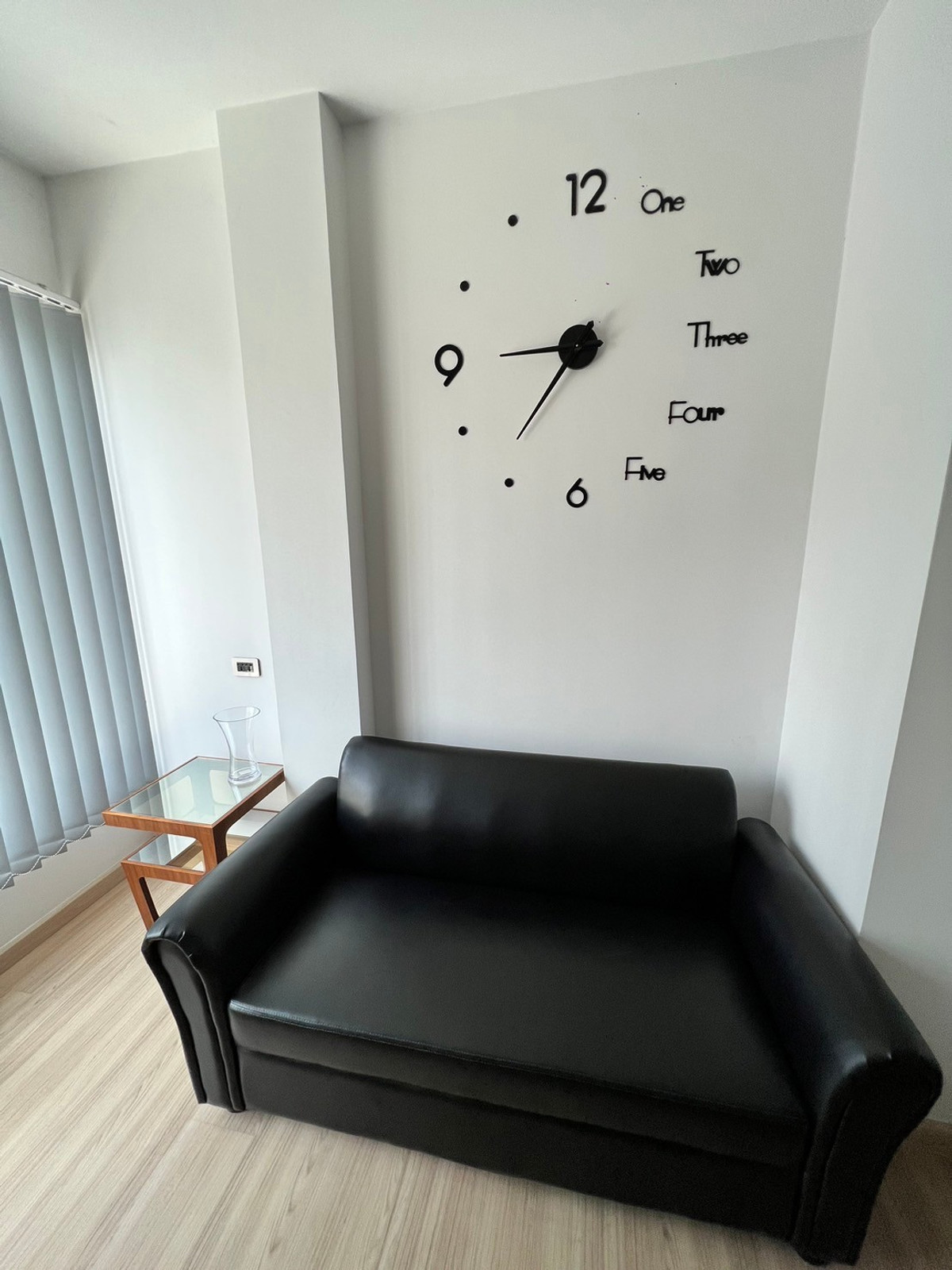 For RentHome OfficeNonthaburi, Bang Yai, Bangbuathong : 6bedroom home office with a 13-meter frontage and ample parking. An avenue is nearby.